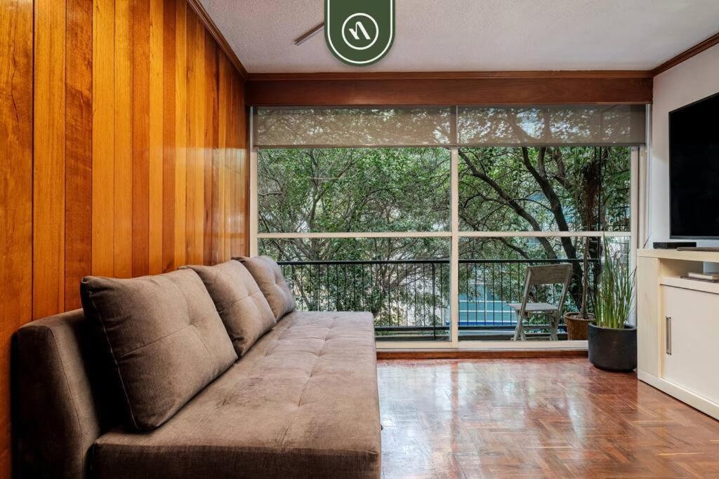 Comfortable With Balcony Apartment Mexico City
