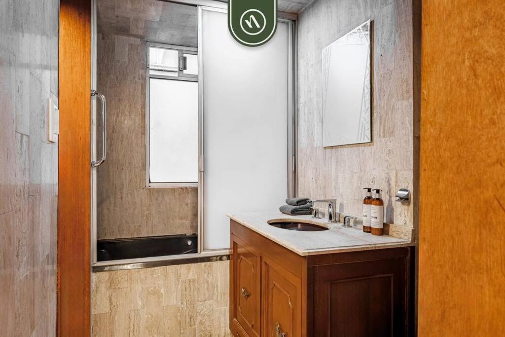 Comfortable With Balcony Apartment Mexico City