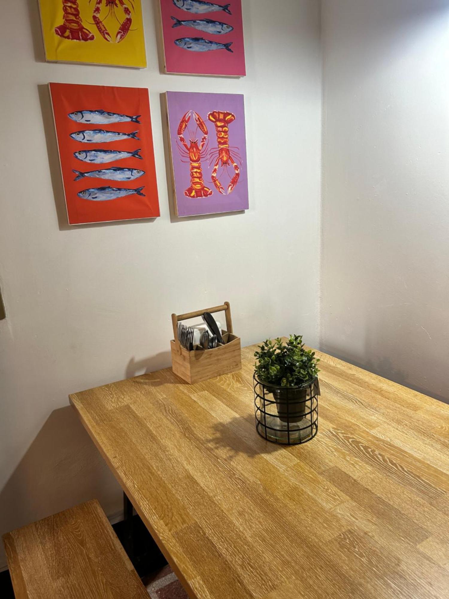 Amazing Restored 1940s Art-deco Apartamento *