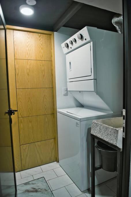 Apartment Roma With Private Terrace In Cdmx