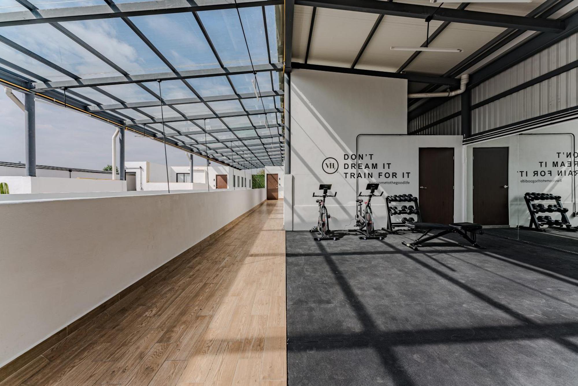 Mariano Escobedo By Vh Apartment