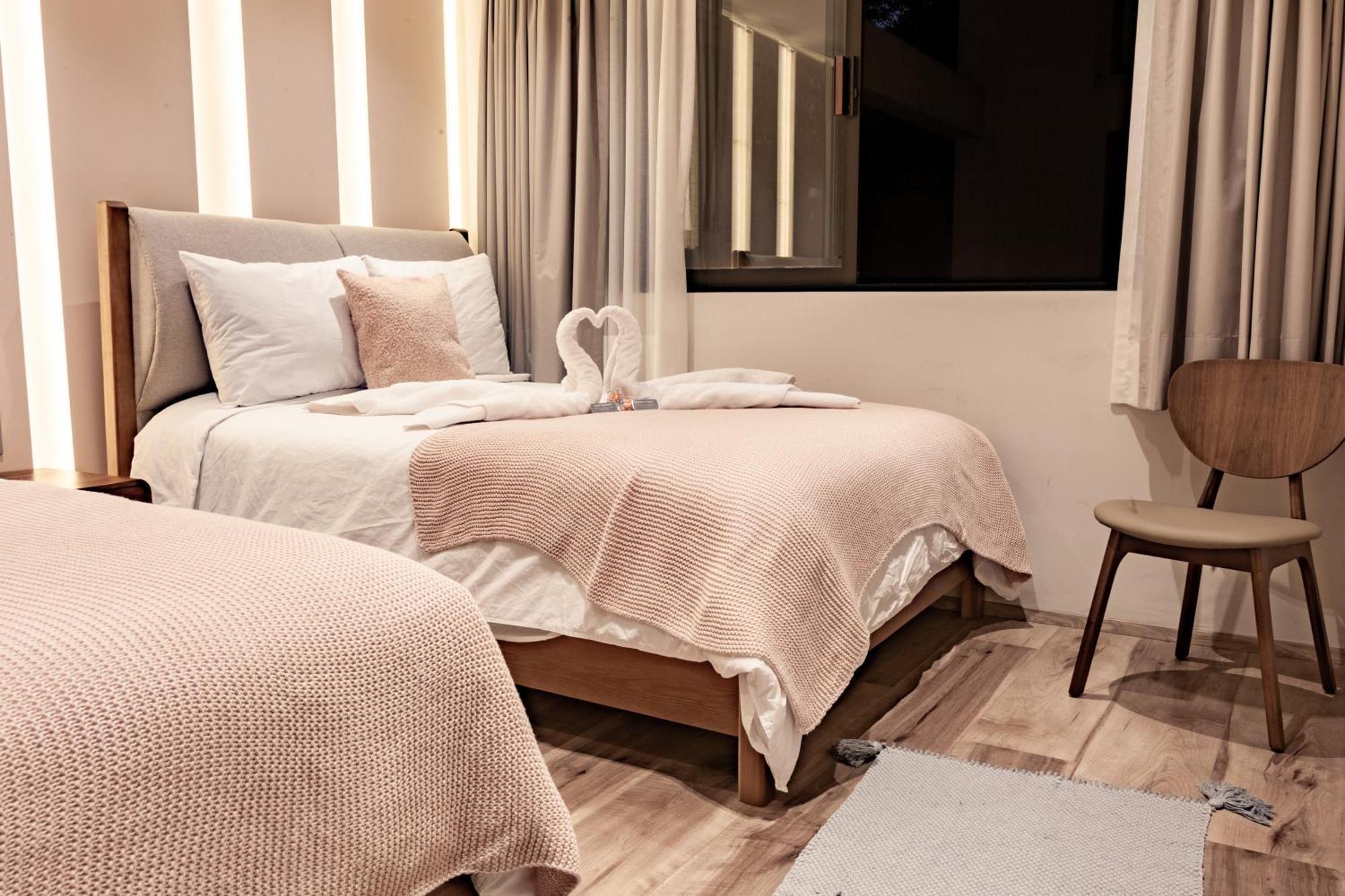 Nowness Aparthotel