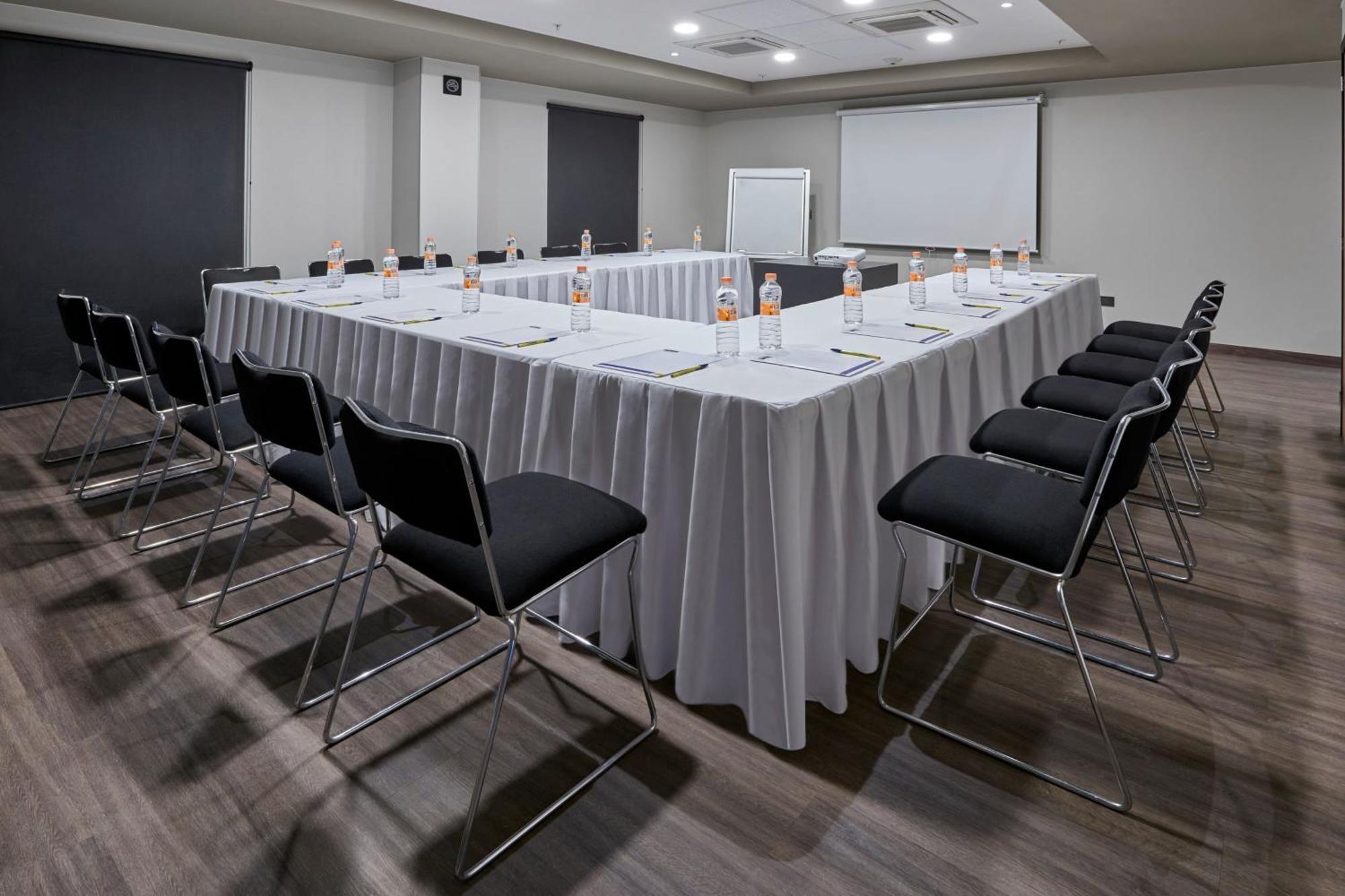 City Express By Marriott La Raza 4* Mexico City