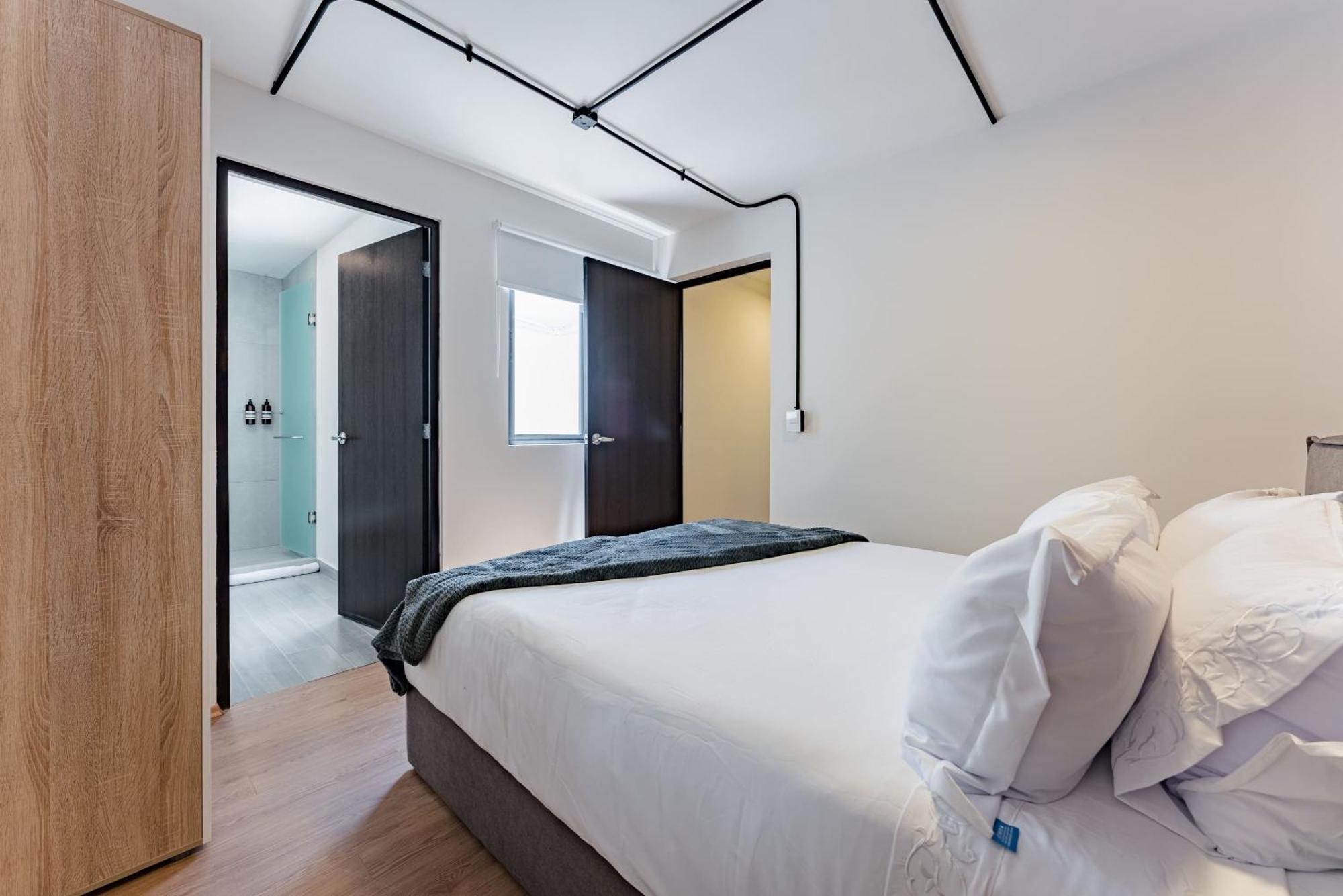 Mariano Escobedo By Vh Apartment Mexico City