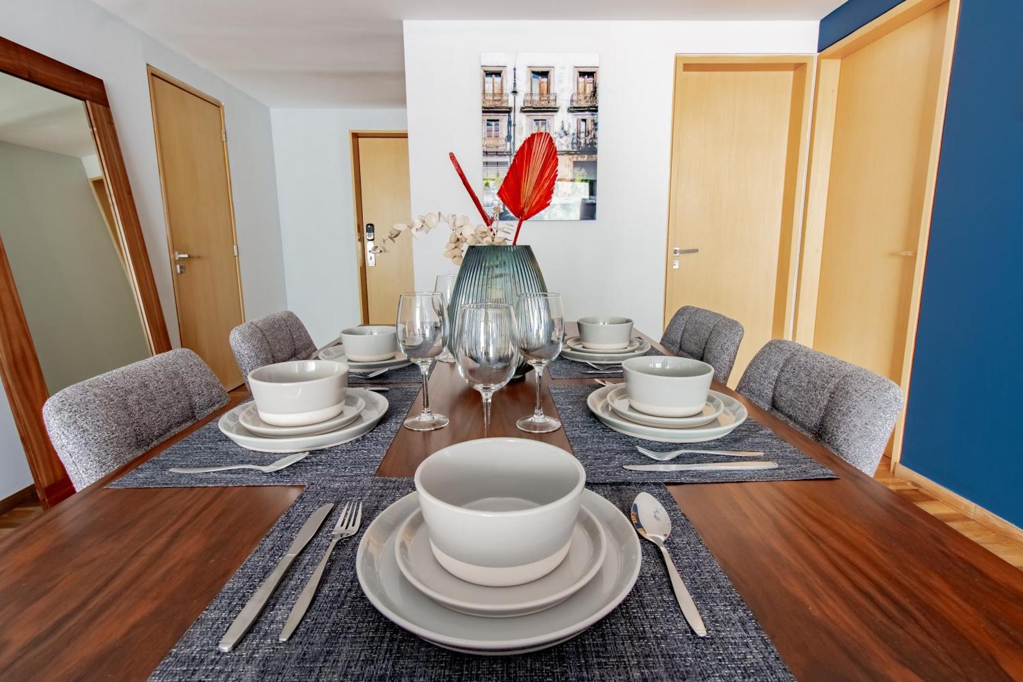 Apartahotel Capitalia - Luxury - Temistocles 40