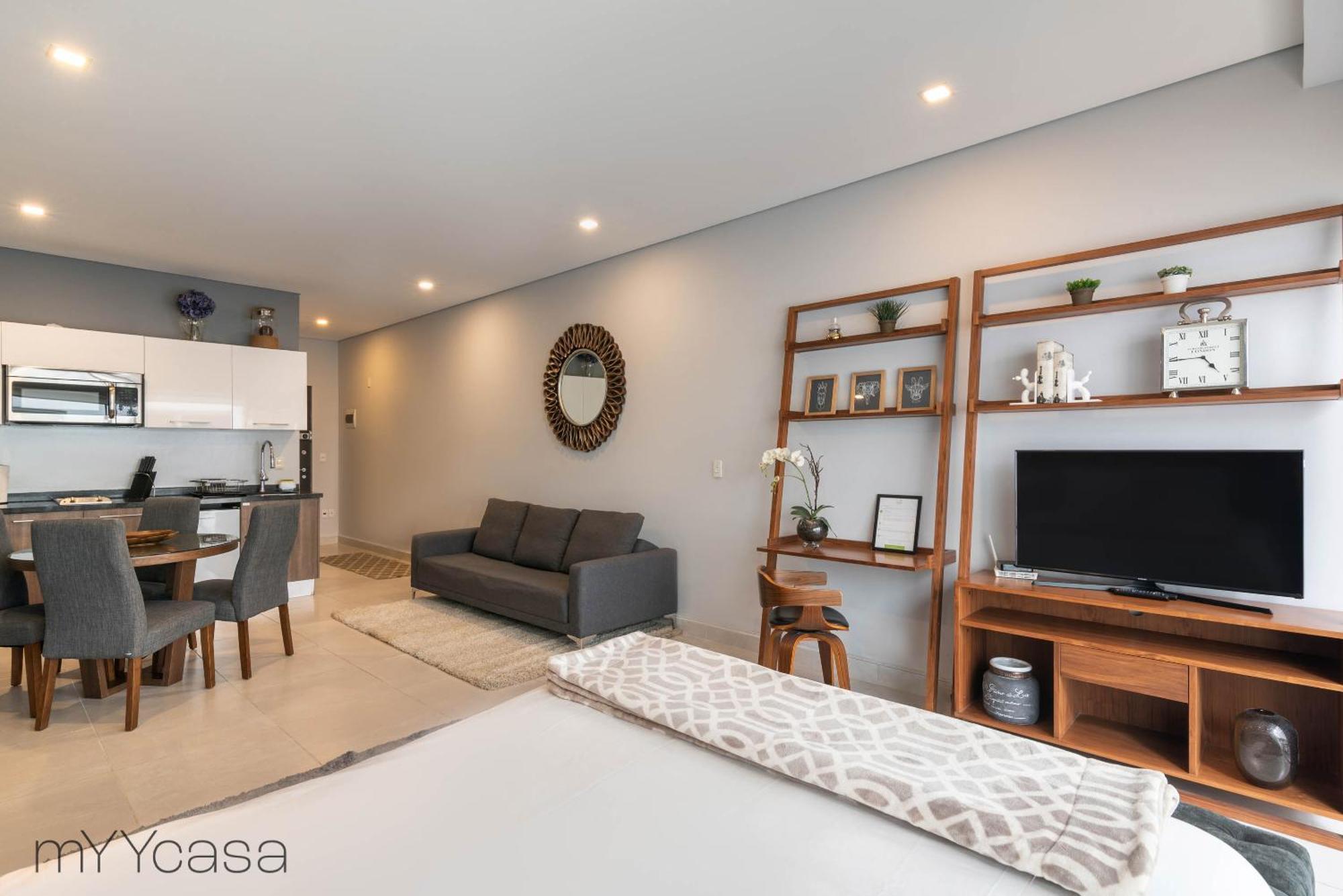 Lovely With Pool & Private Balcony In La Roma - Alure *