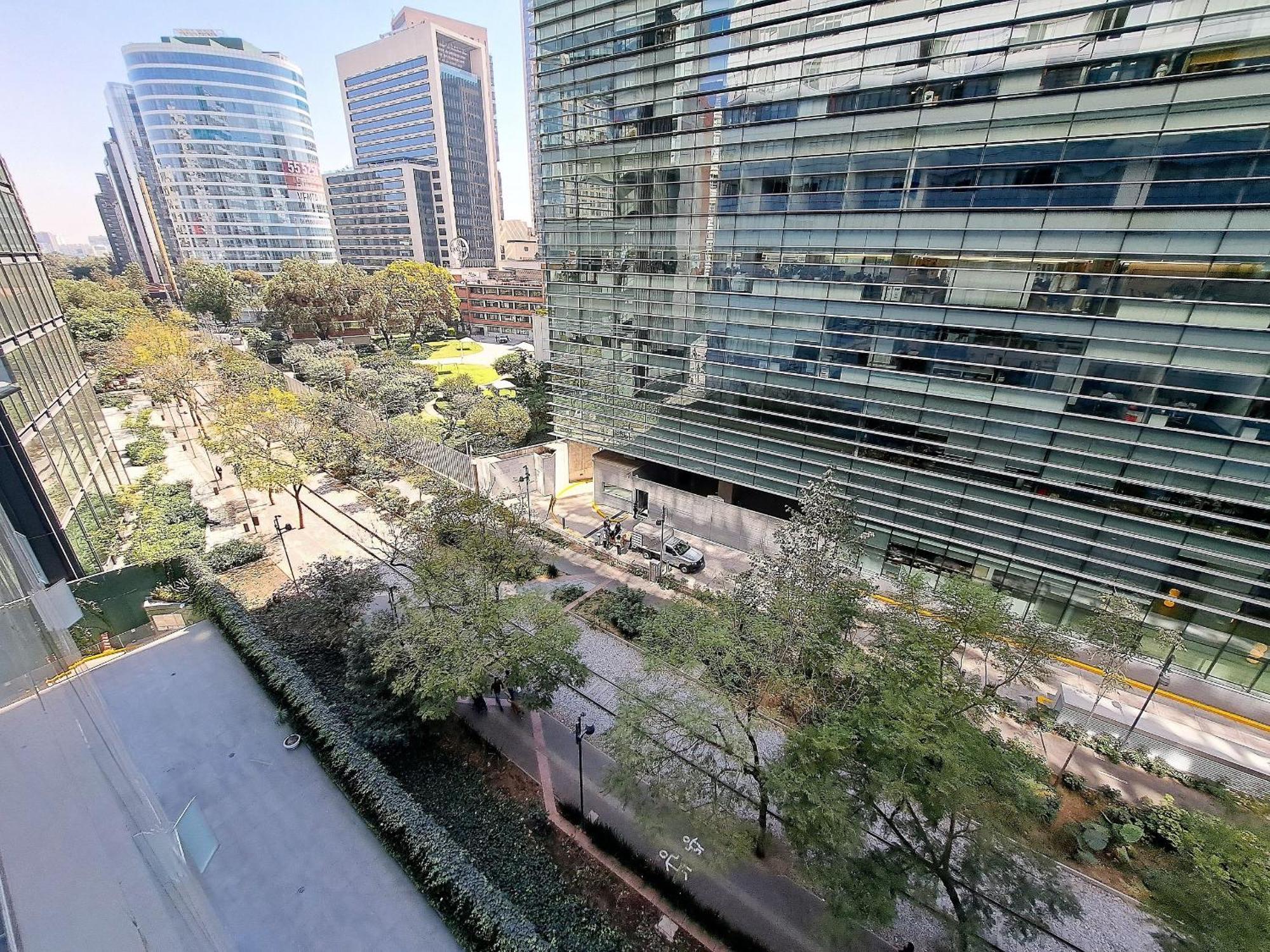 Vive Magnate En Res. Carso Junto Plaza Antara Mexico City
