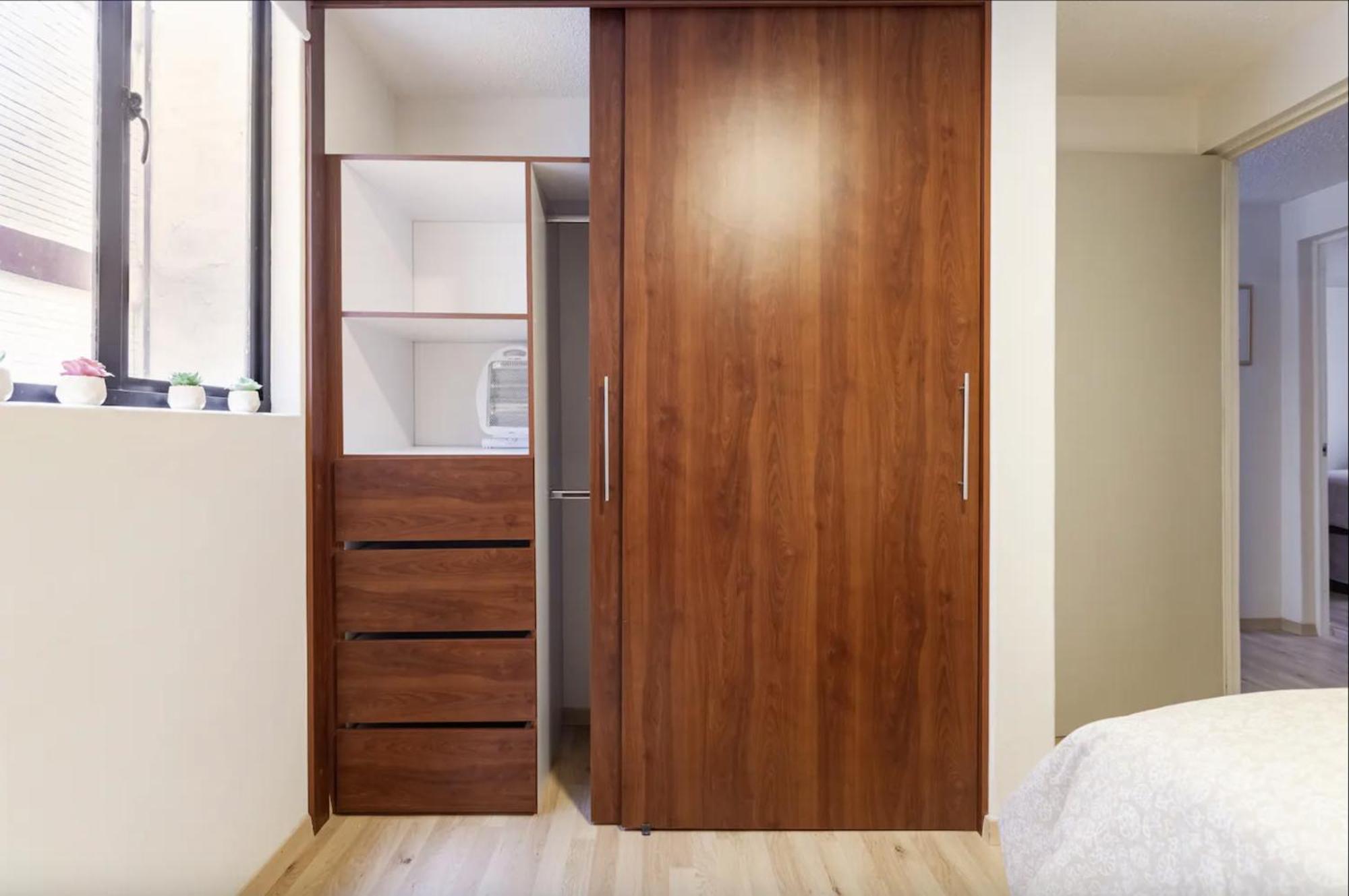 Homestay Bedroom With Private Bathroom In Roma Norte In *