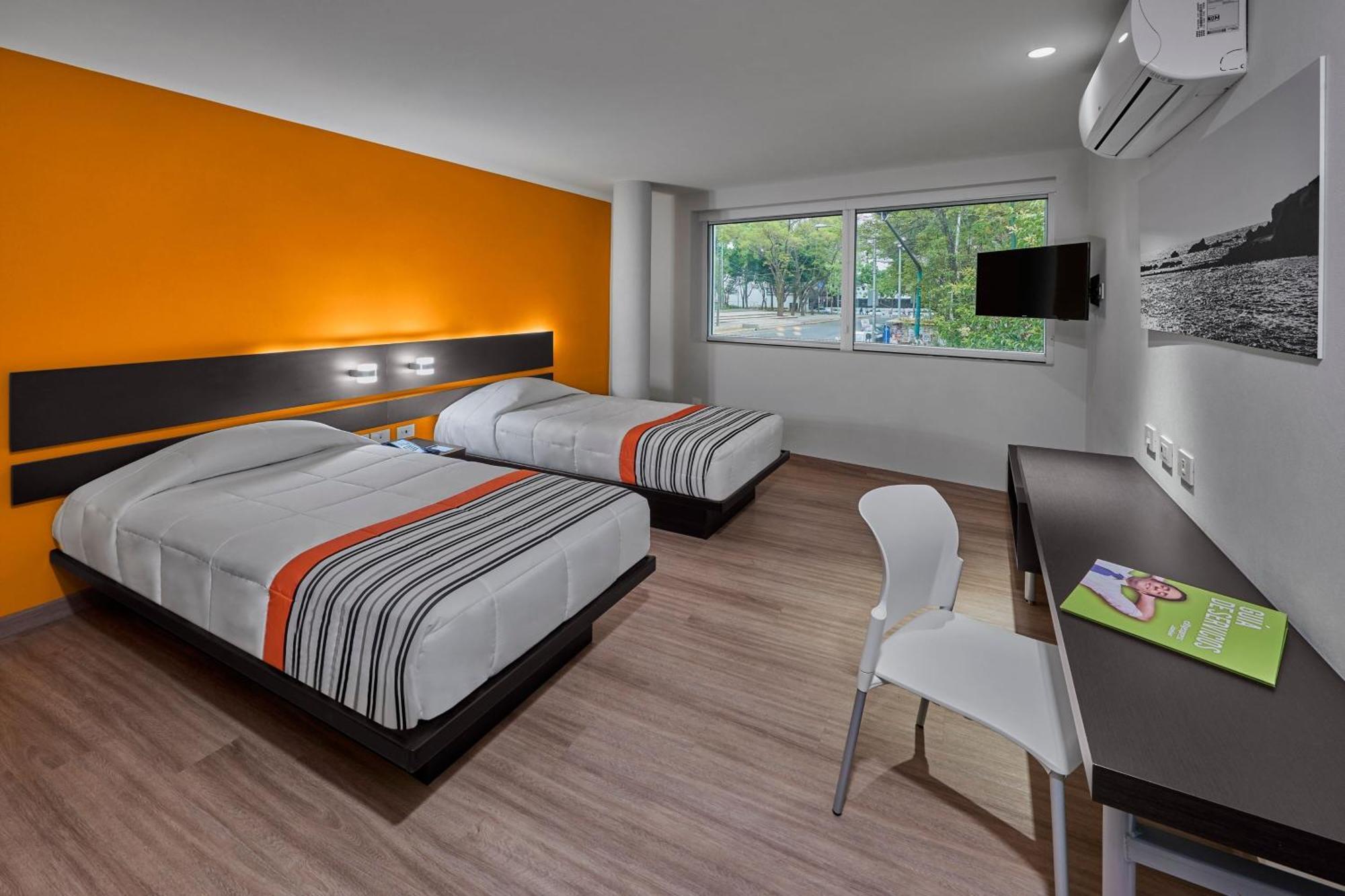 Hotel Express Junior By Marriott Ciudad De Sullivan Mexico City