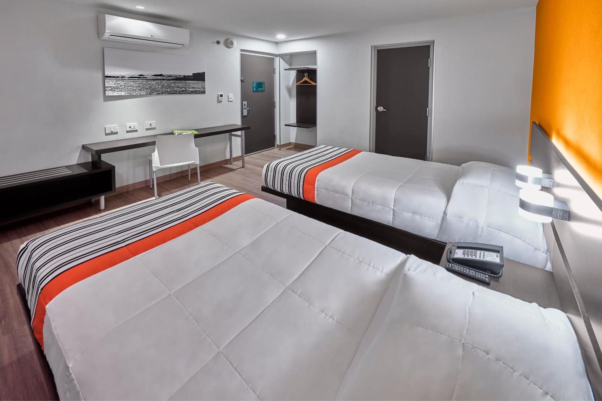 Hotel Express Junior By Marriott Ciudad De Sullivan