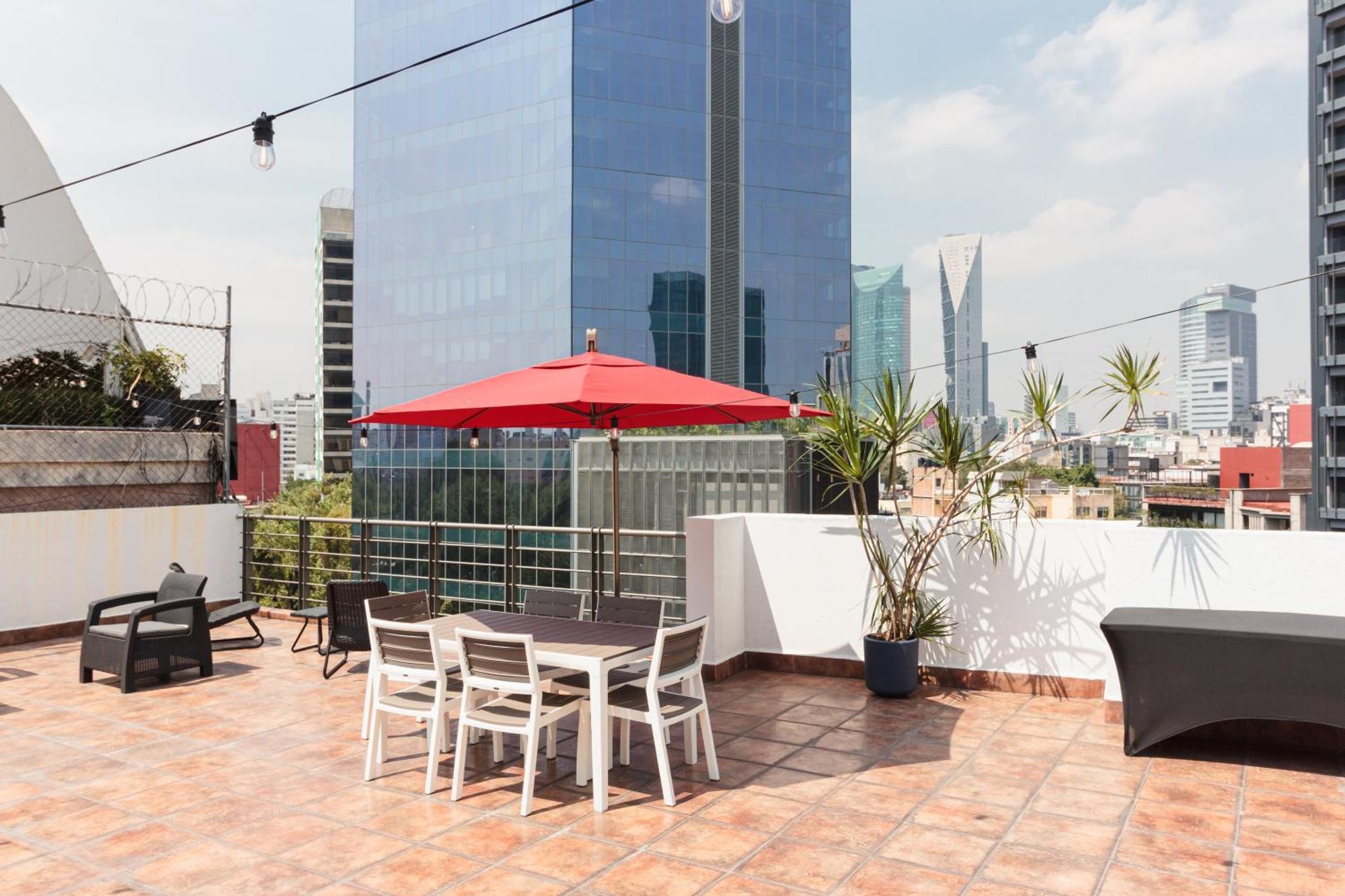 4 High-end With A Private Rooftop In Exclusive Roma Norte For Up To 22 Guests Apartment