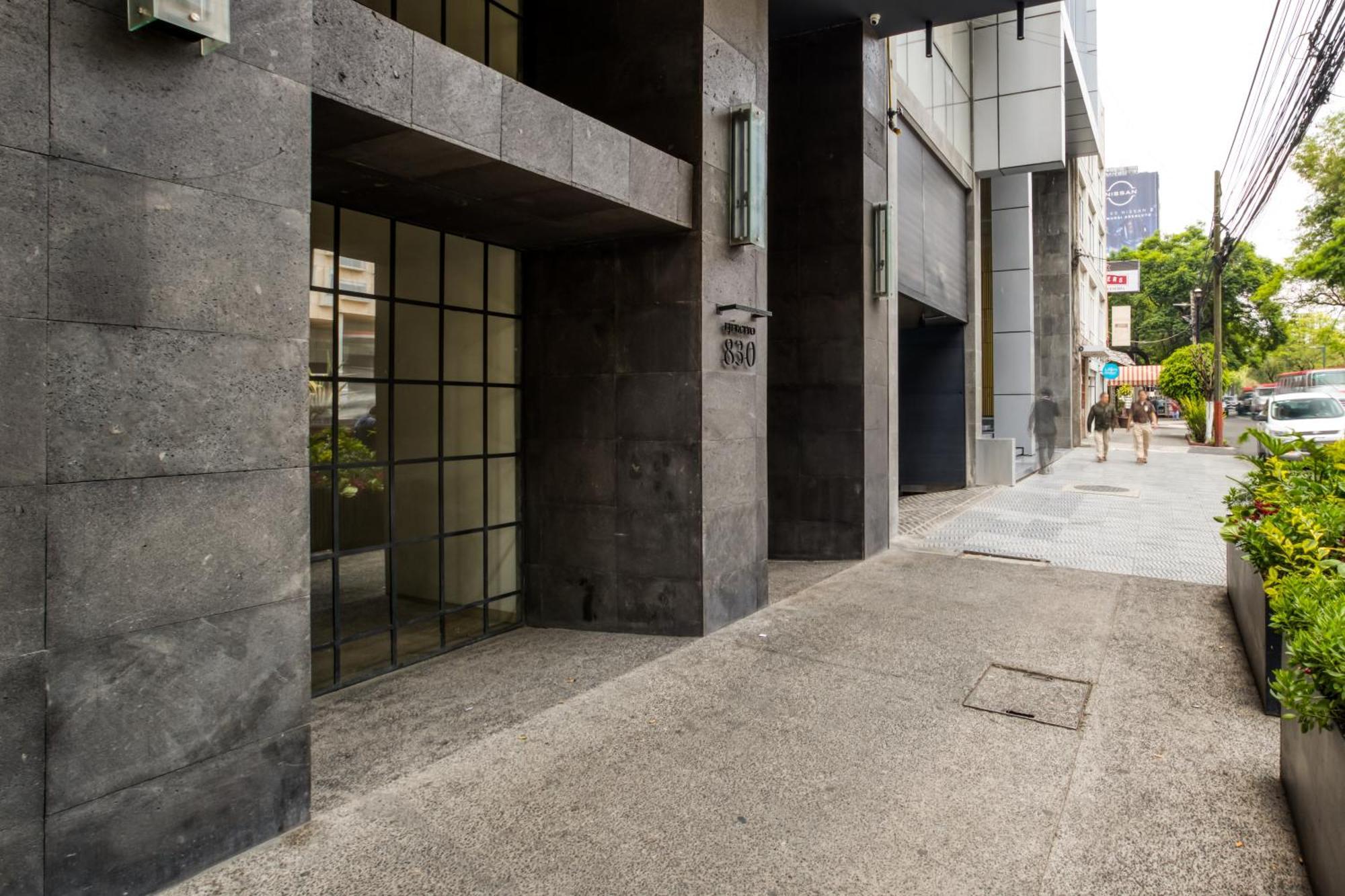Uliv Antara Apartment Mexico City
