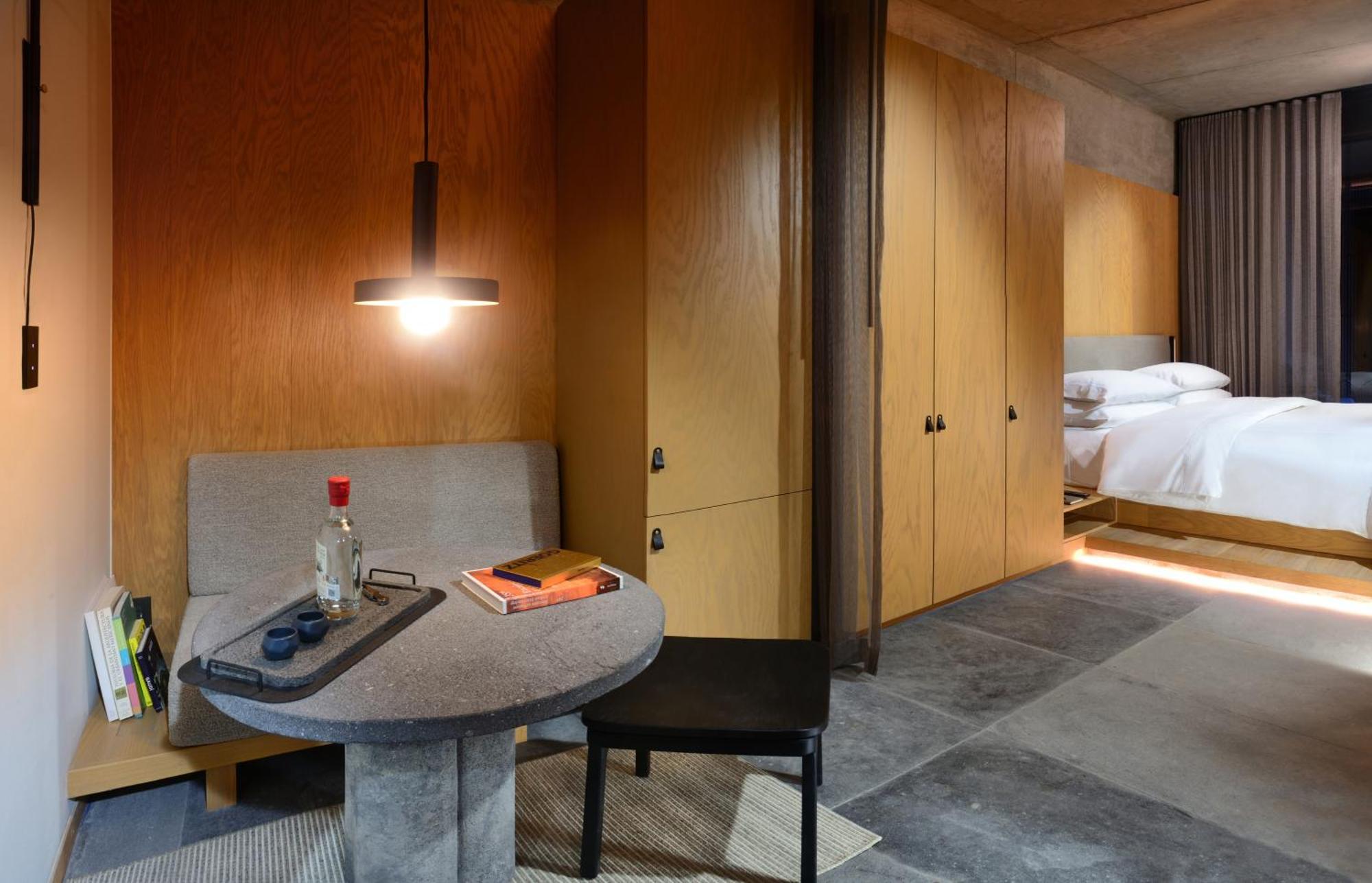 Volga 5* Mexico City