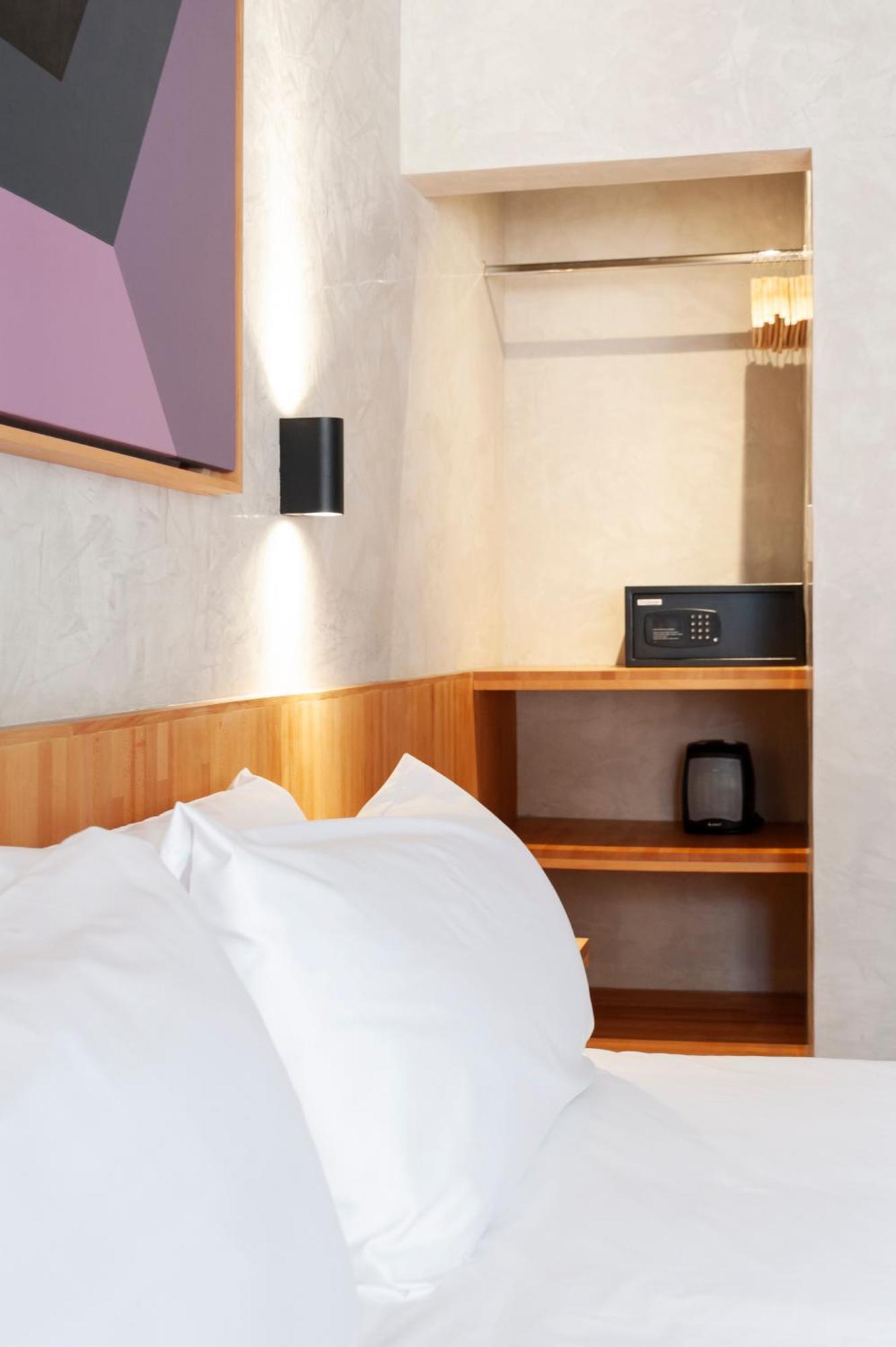 Chico Aparthotel *