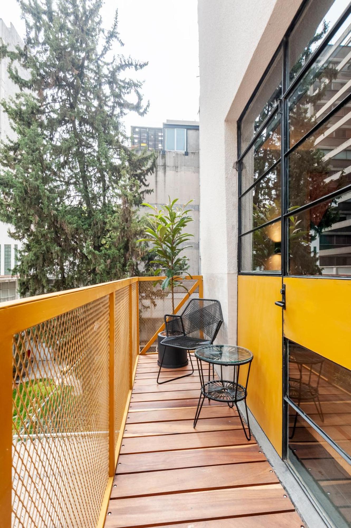 Chico Aparthotel *
