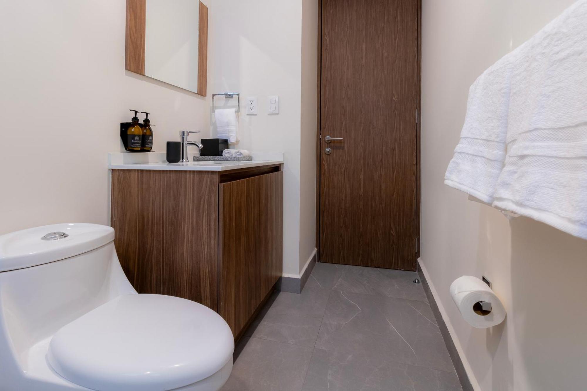 Aparthotel Capitalia - - Downtown Del Valle *