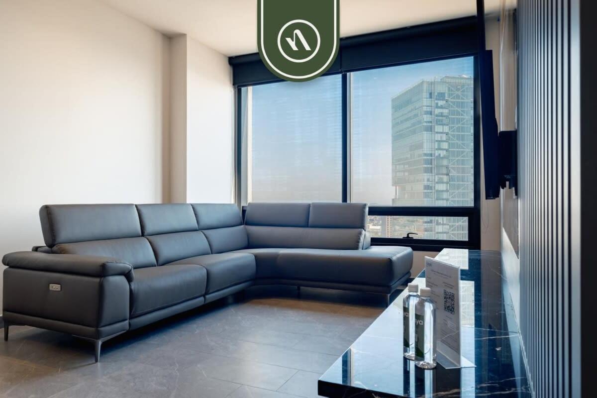 Luxury 2 Bedroom In Reforma - Skyline View - Pool Apartment Mexico City
