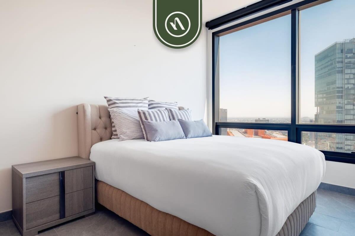 Luxury 2 Bedroom In Reforma - Skyline View - Pool Apartment *