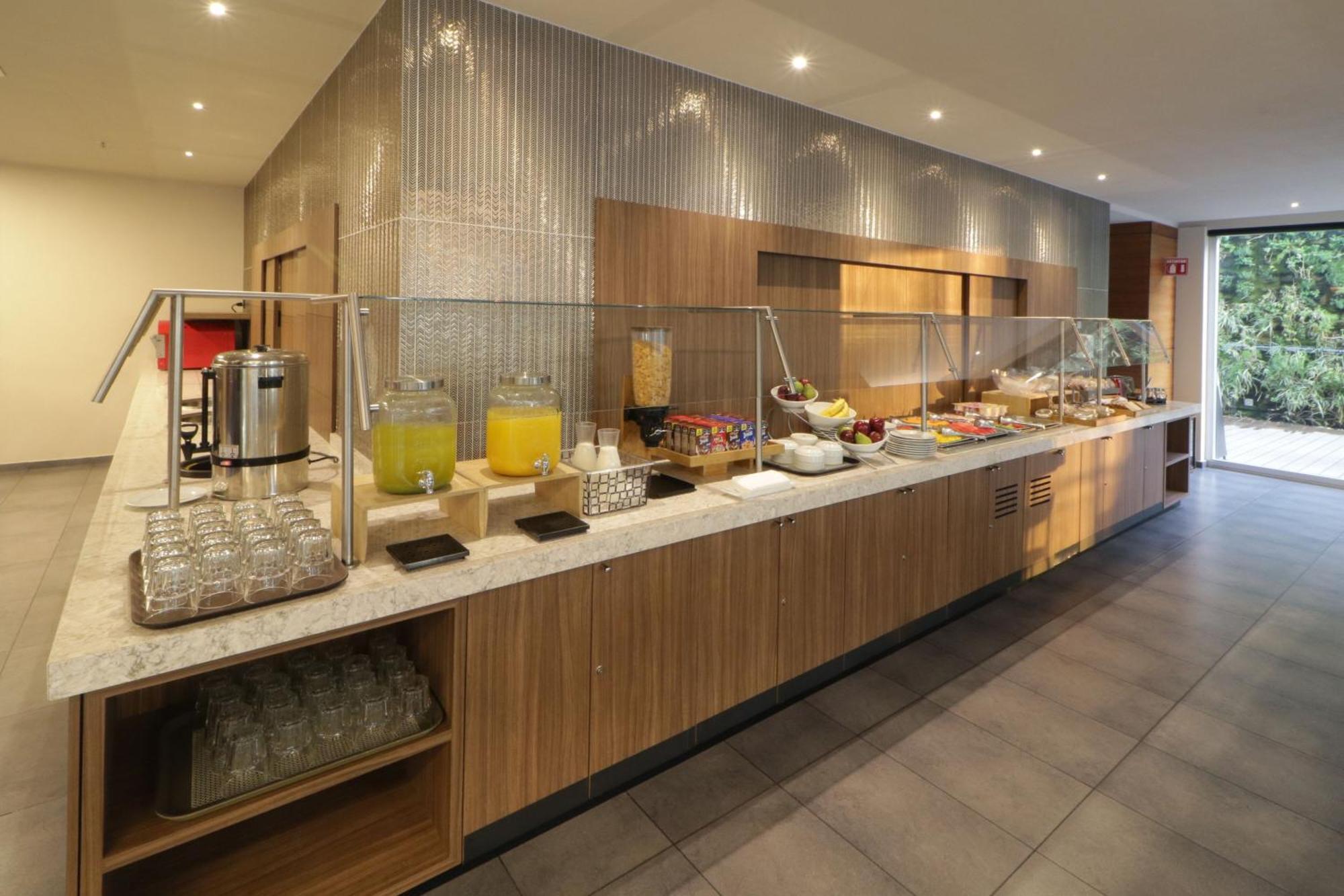 Express By Marriott Ciudad De Santa Fe Hotel