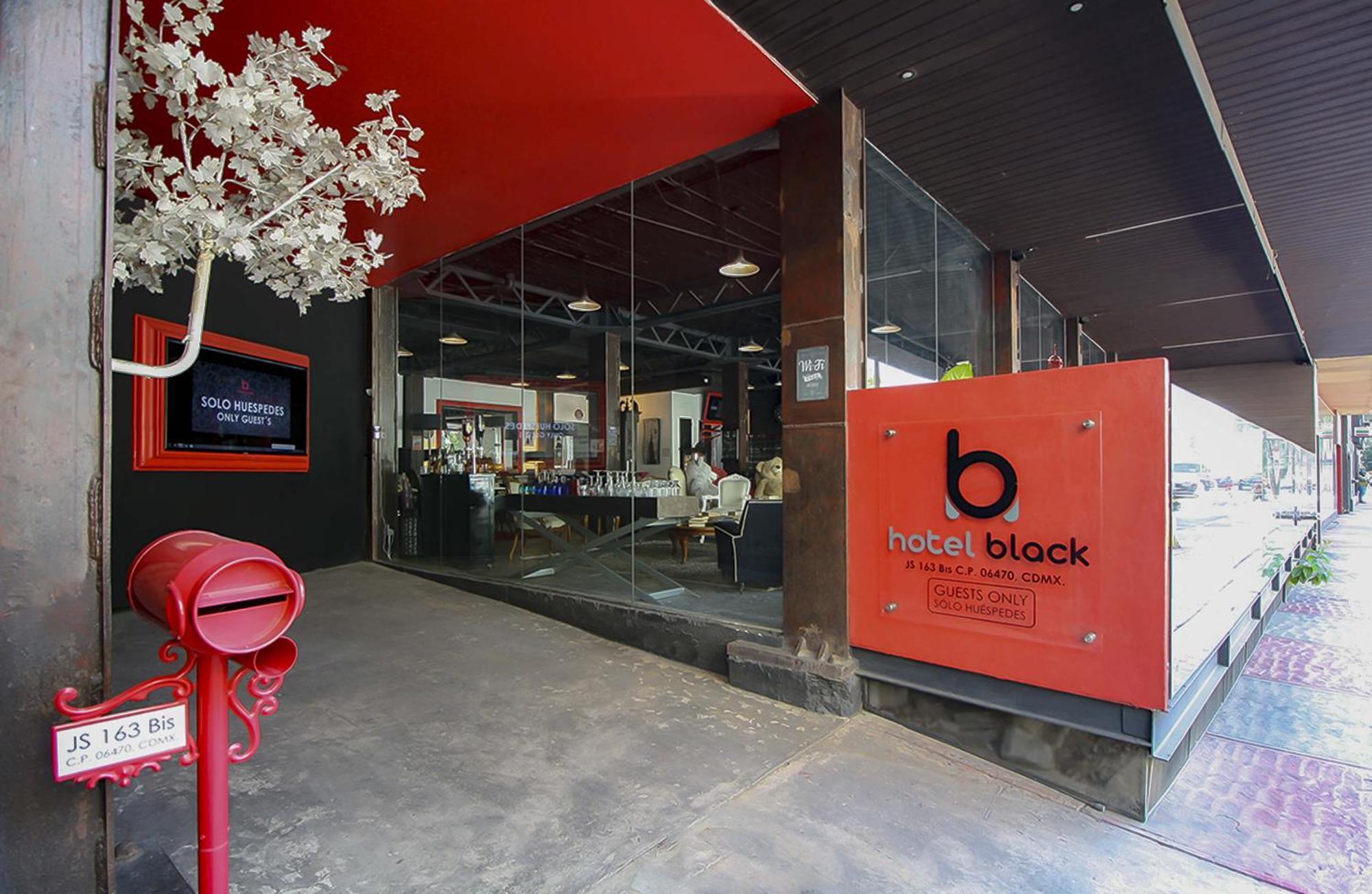 Hotel Black Boutique 4*