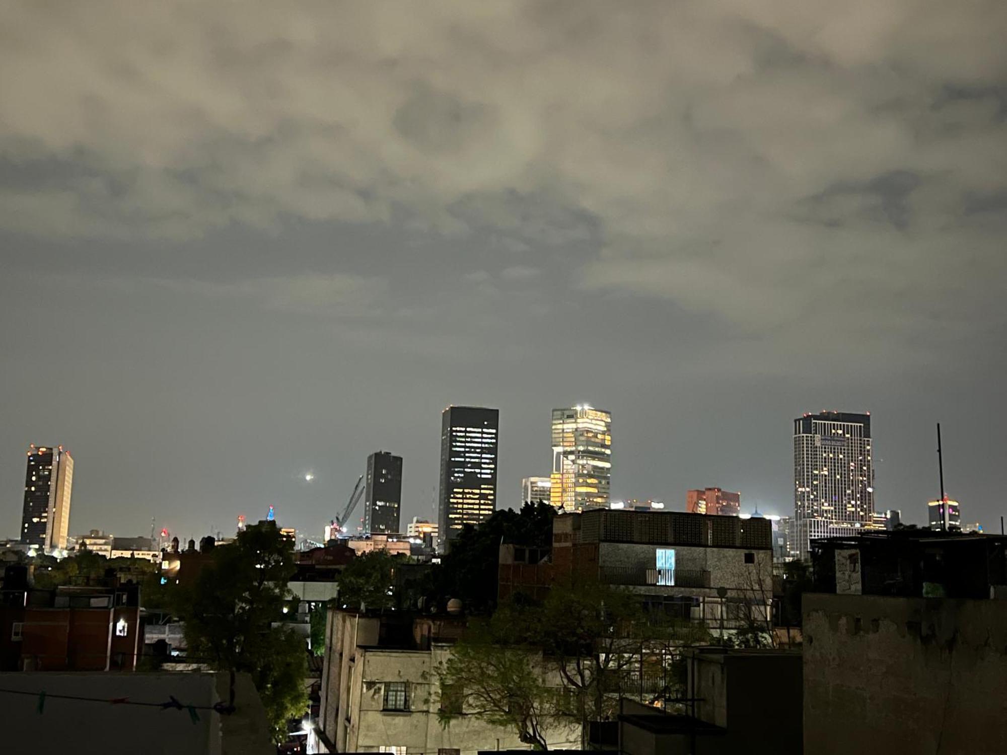 Homestay Rooftop Paradise Location, Scenic Views