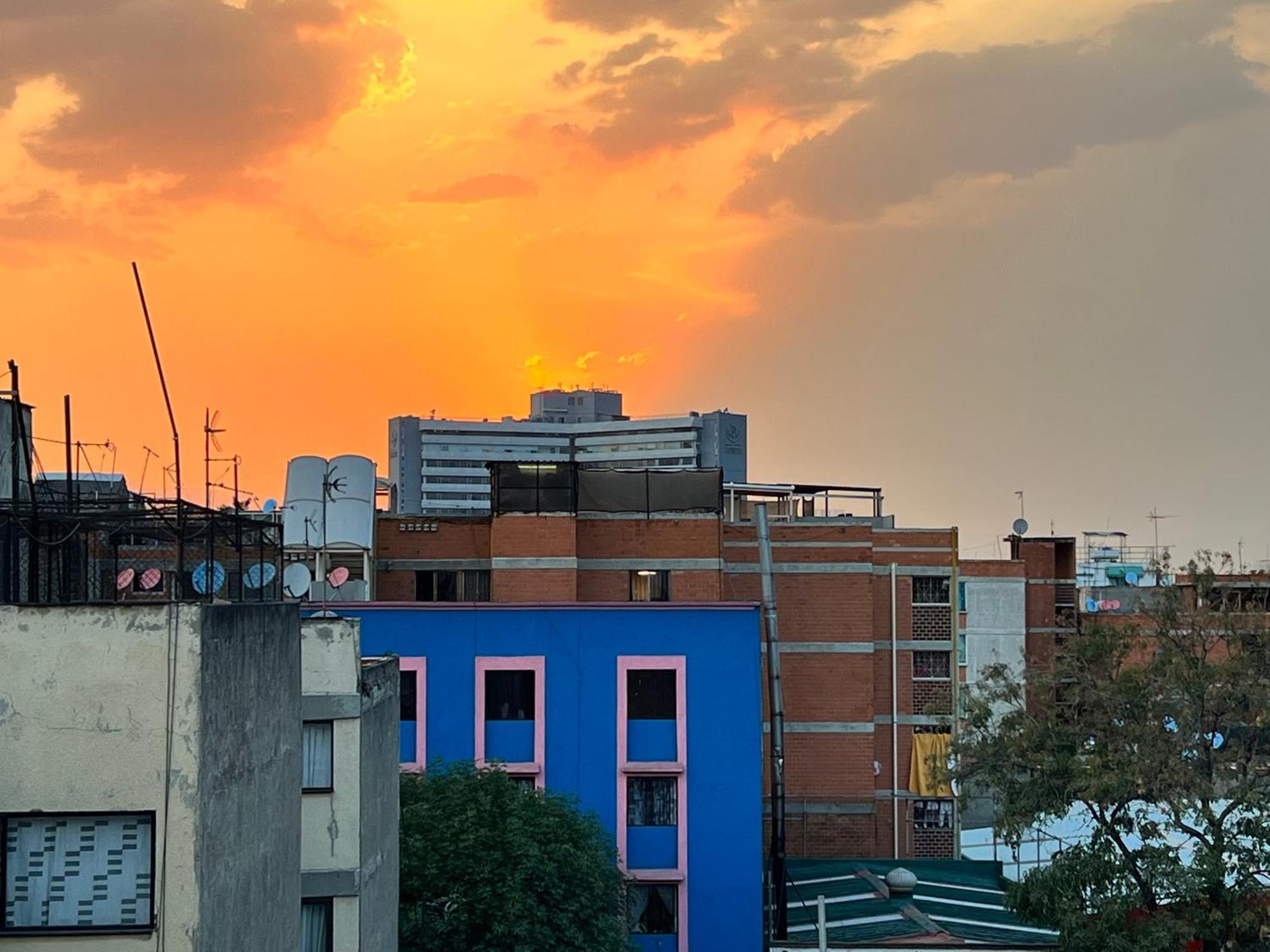 Rooftop Paradise Location, Scenic Views Homestay Mexico City