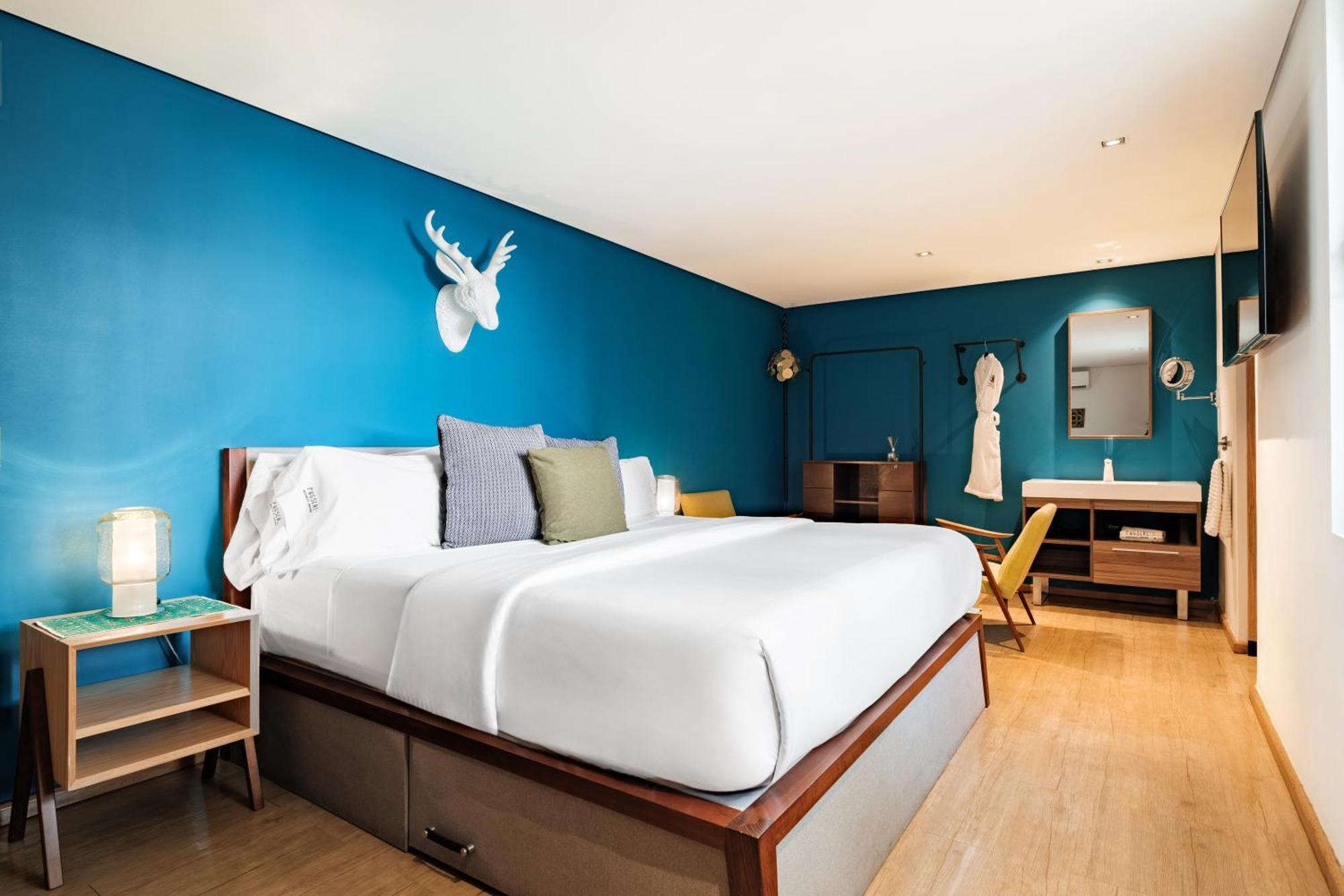Pug Seal Polanco Allan Poe 5*