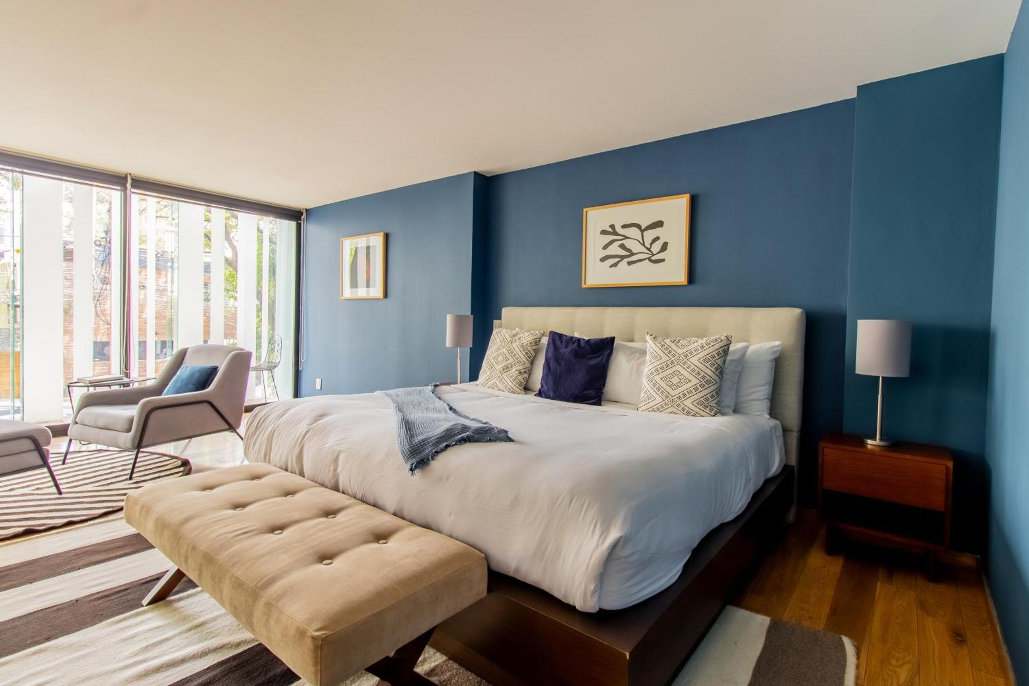 Capitalia - Luxury - Temistocles 40 *