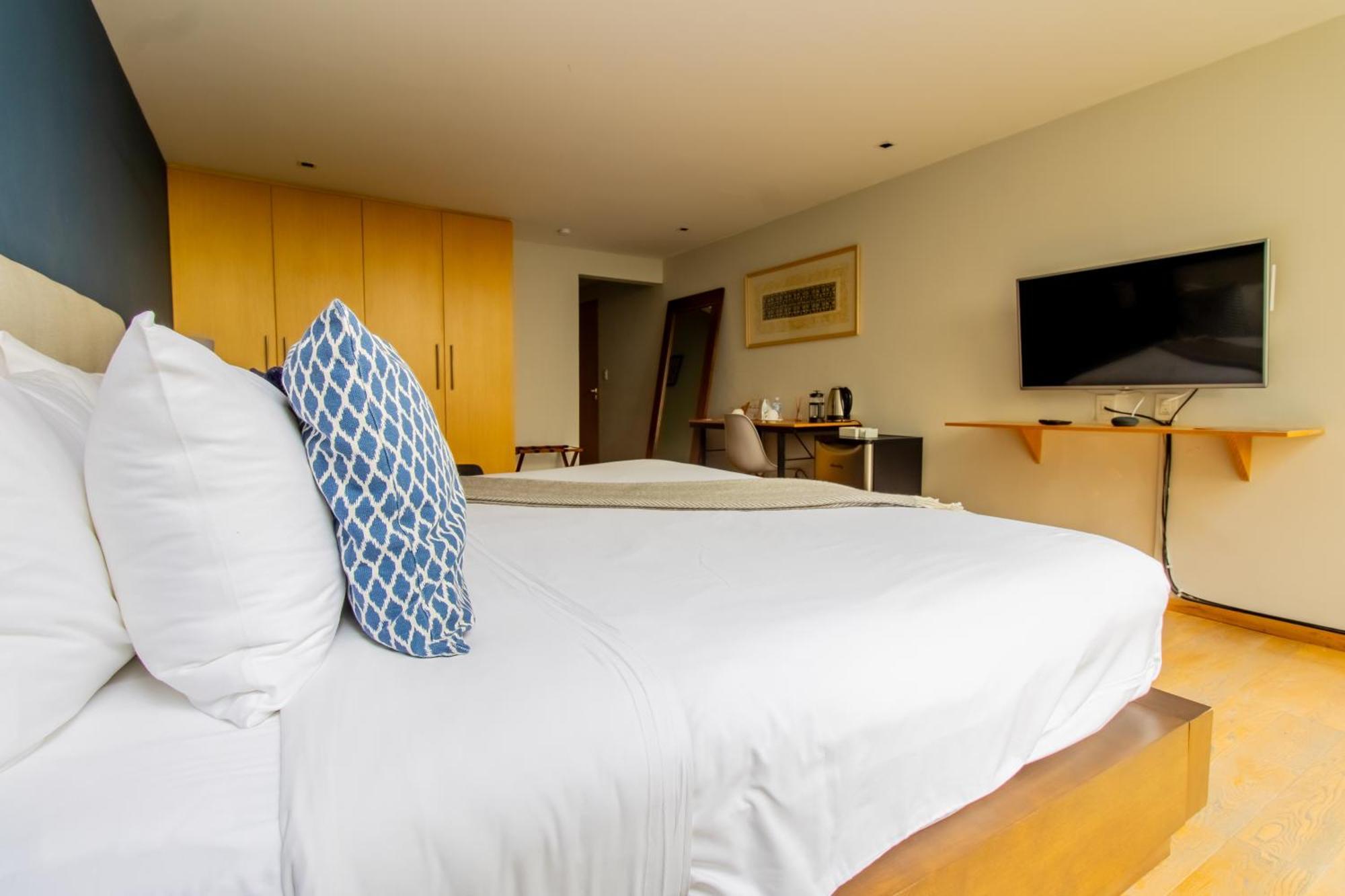 Aparthotel Capitalia - Luxury - Temistocles 40 Mexico City