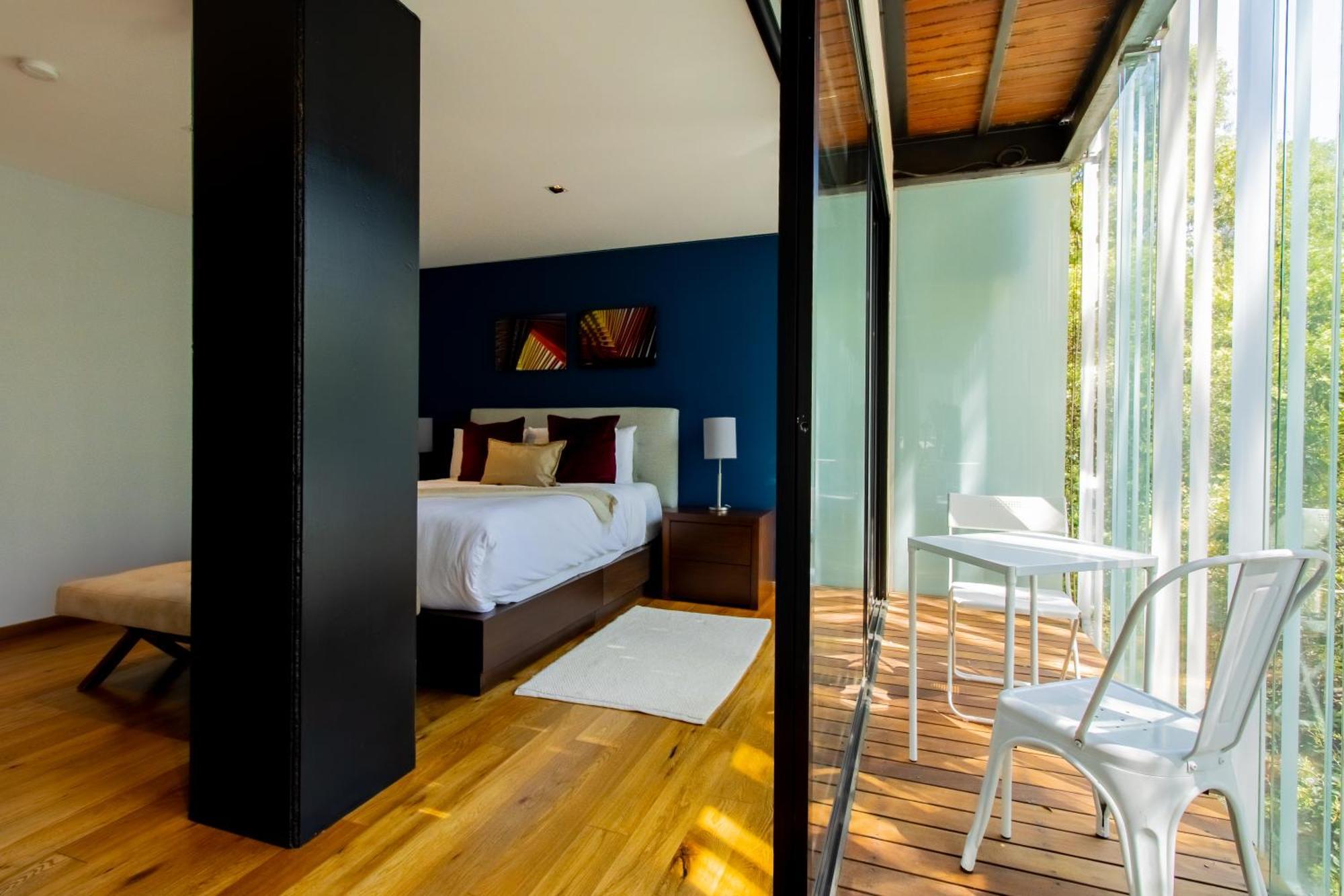 Capitalia - Luxury - Temistocles 40 *