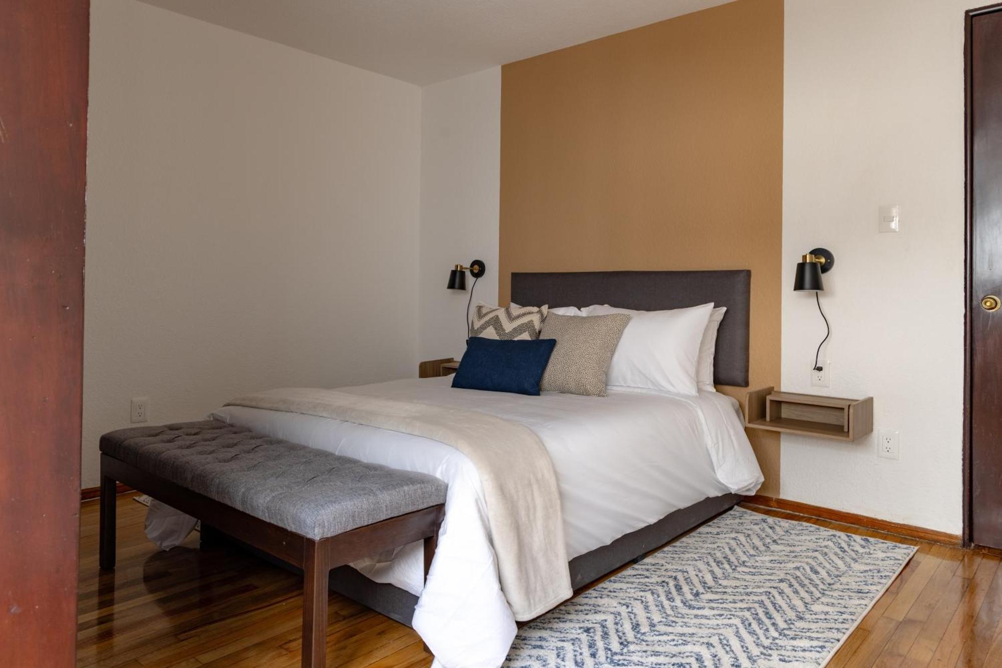 Lope 226, Polanco Apartment