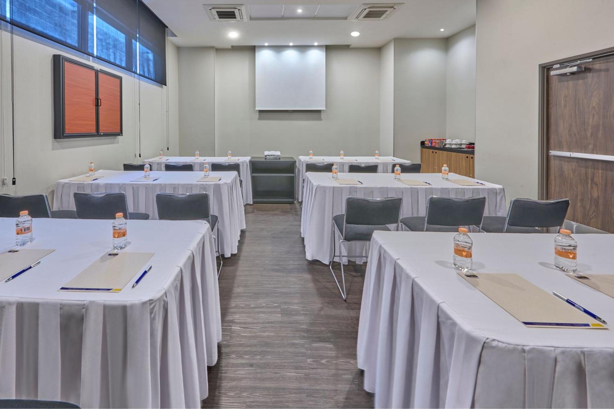 Express By Marriott Ciudad De La 3* Mexico City