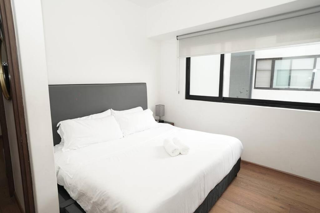 Luxury 3br Pool And Gym In Roma Apartment