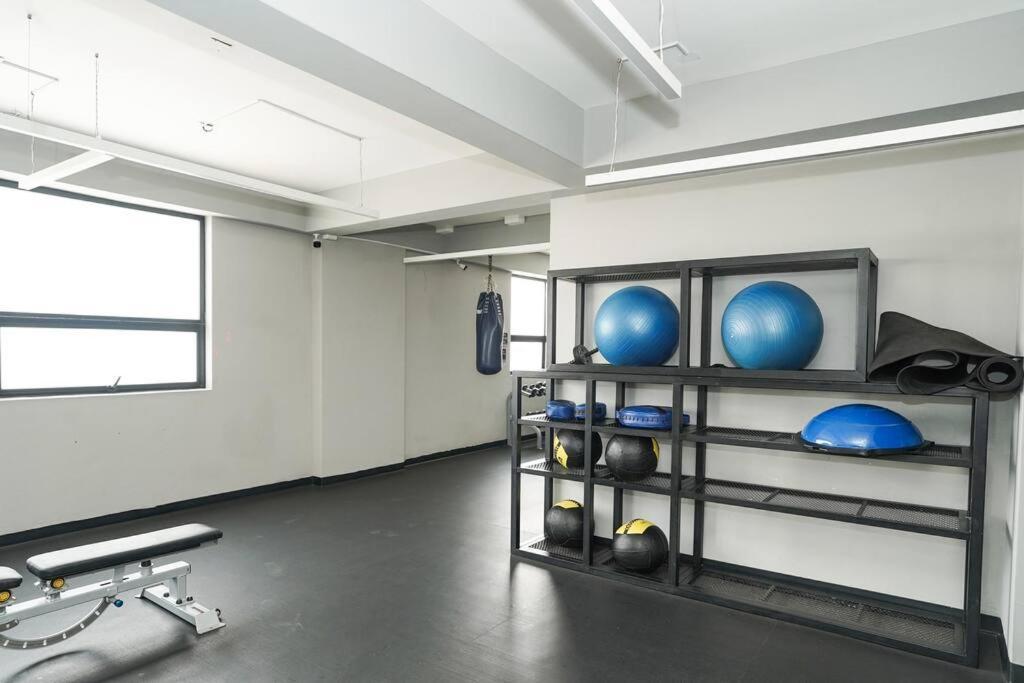 Apartment Luxury 3br Pool And Gym In Roma