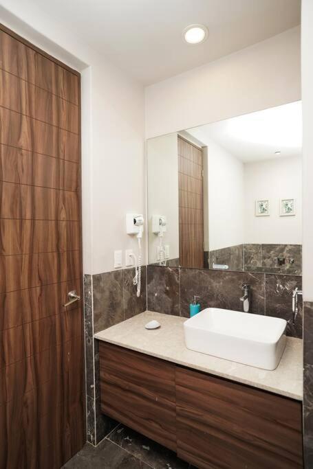 Luxury 3br Pool And Gym In Roma Mexico City