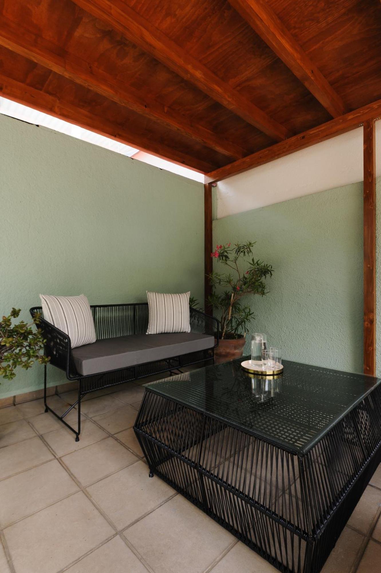 New! Stunning Garden House 2 Bdr Apartment