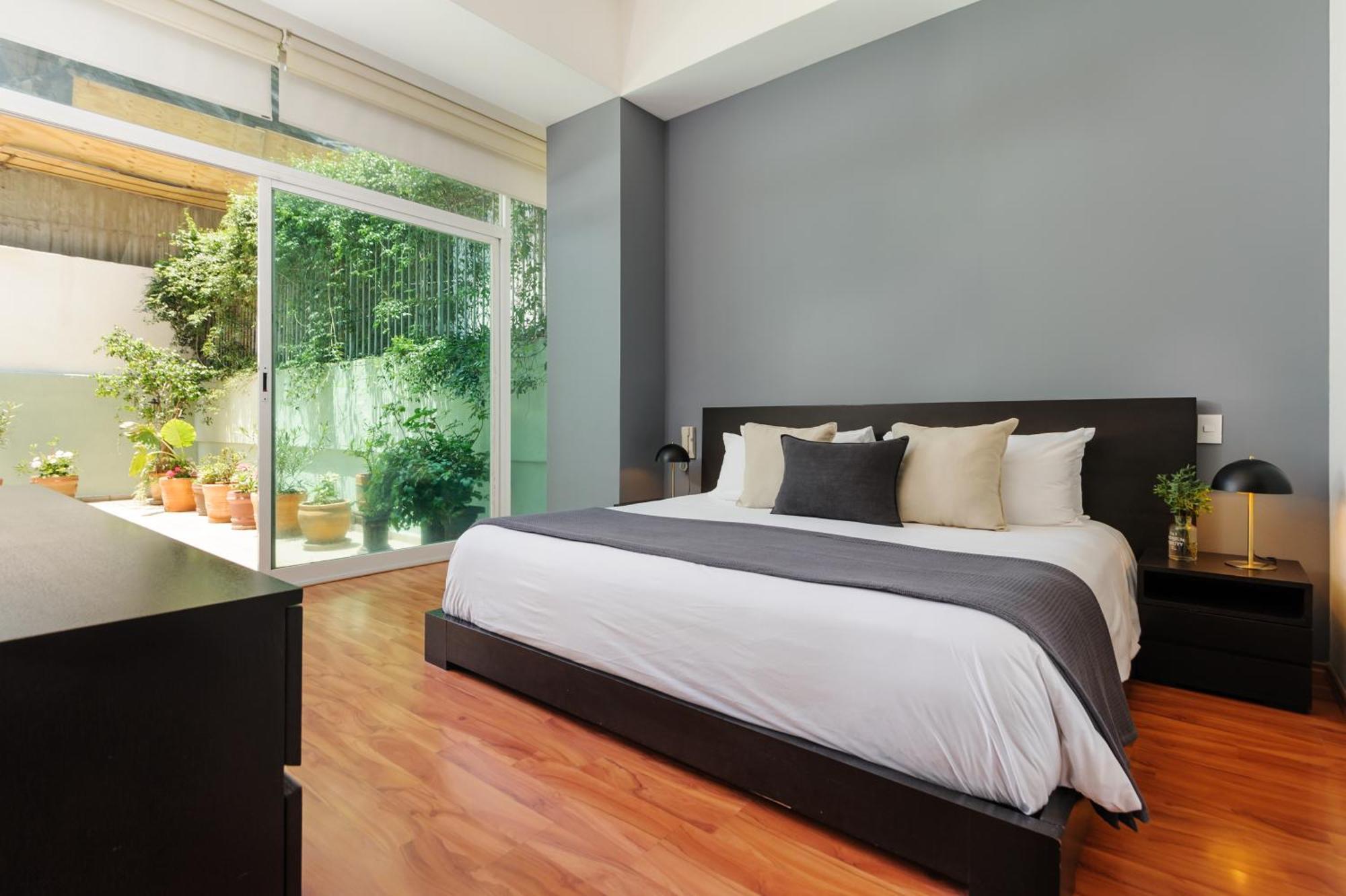 New! Stunning Garden House 2 Bdr Apartment *