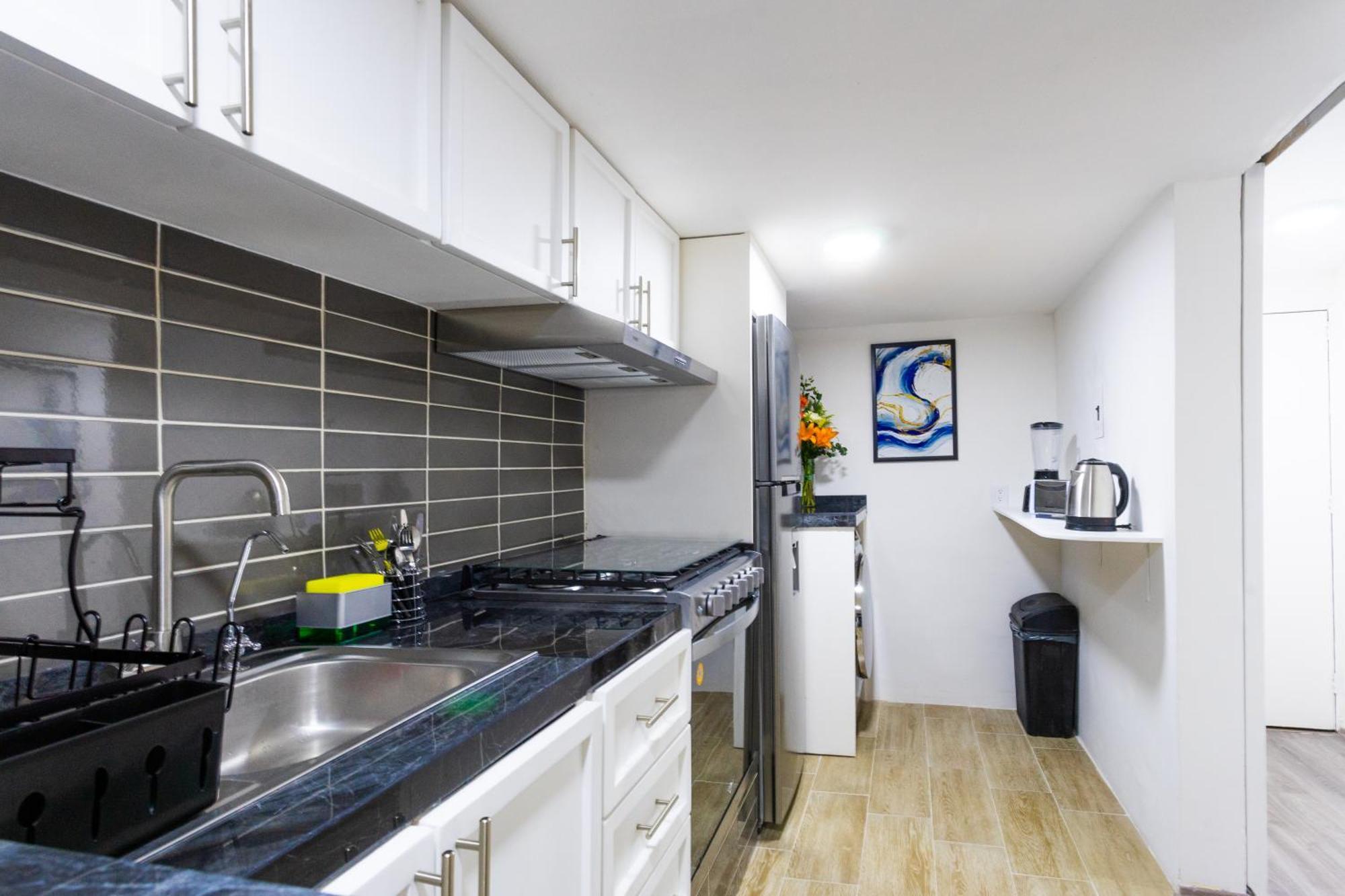Guest house Private #1 In A 4 Bedroom In Roma Norte, Mexico City