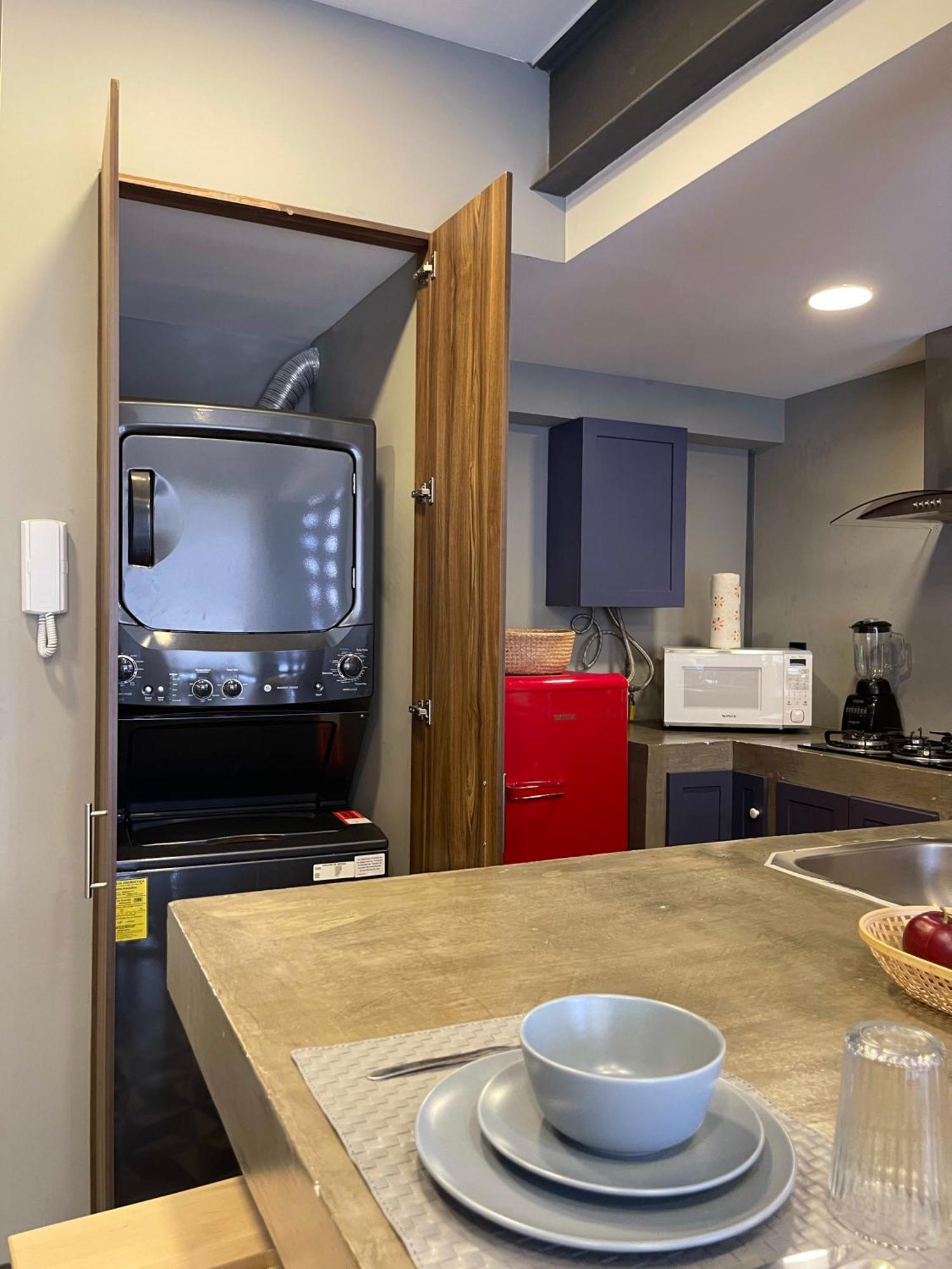 Departamento Super Ubicado Y Moderno En La Condesa * Mexico City