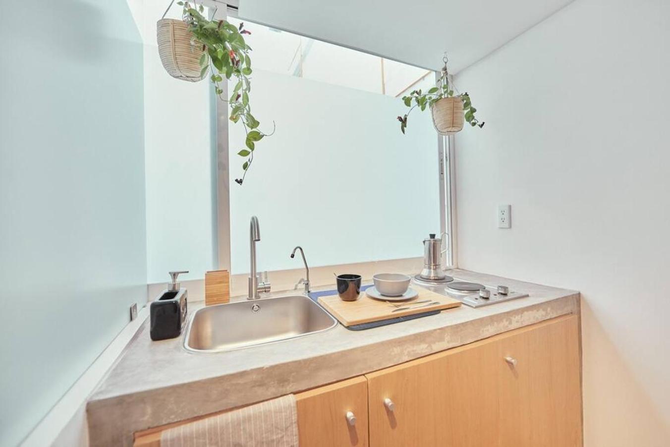 New! Cozy Cuauhtmoc Studio, Near Embassy * Mexico City