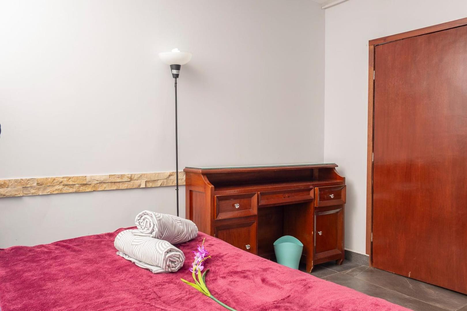 Apartment Cozy In Del Valle Great Location Near Wtc *