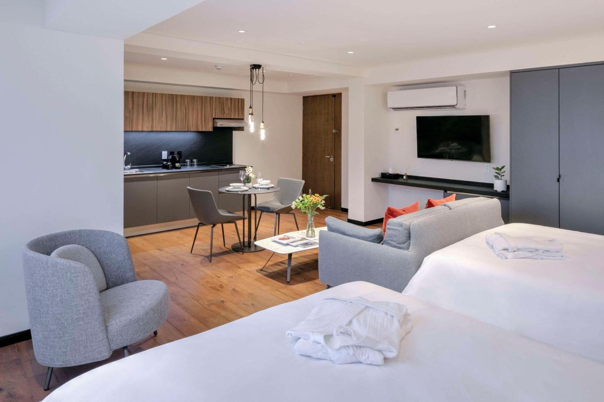Hotel Amberes 64, Ascend Collection 4*