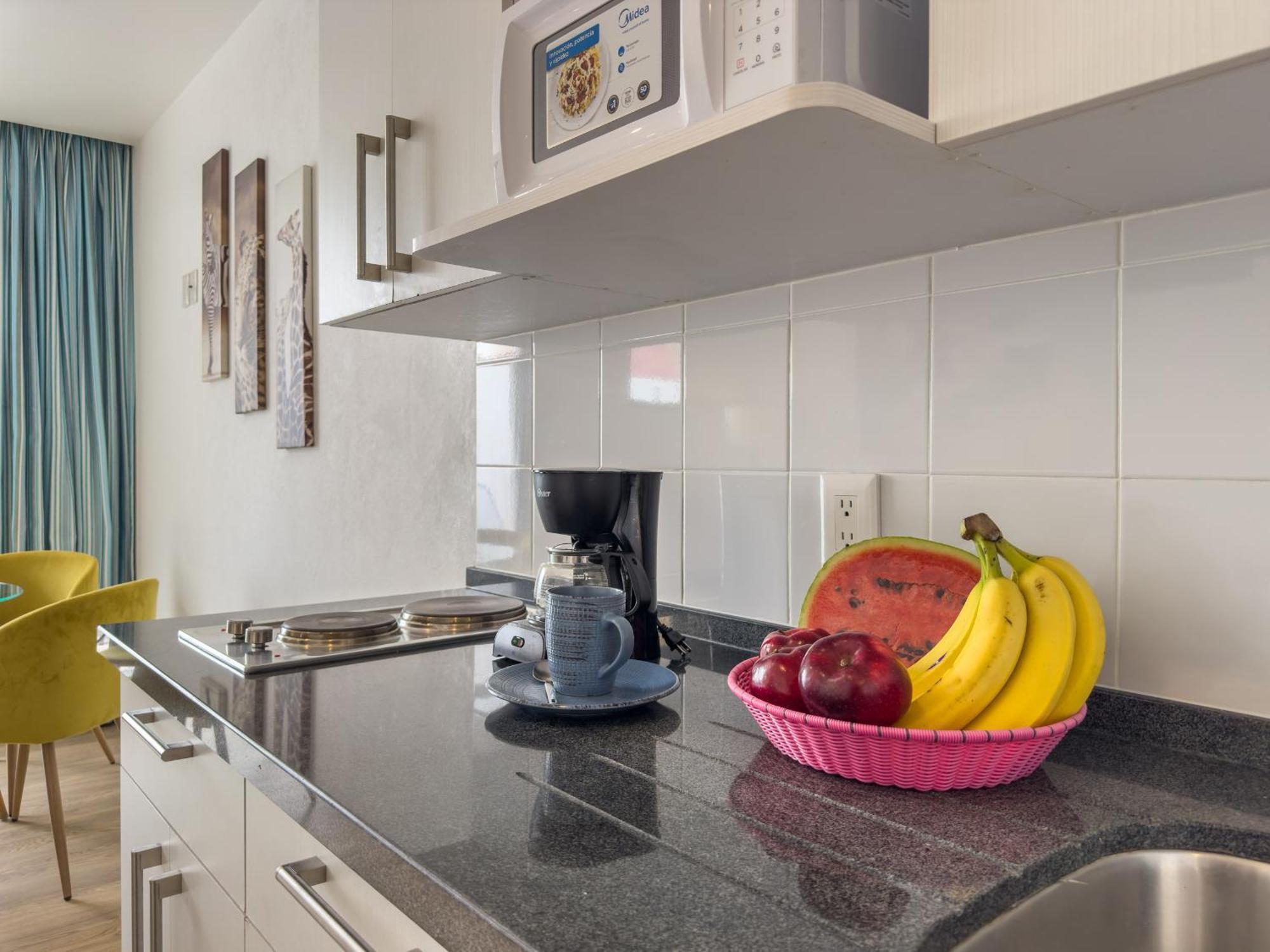 Apartment Spacious Urban Retreatwork & Play In *