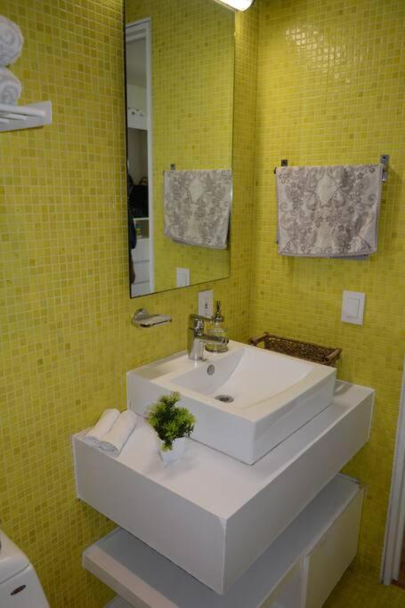 2br Haven In Napoles With Massive Terrace Apartment *