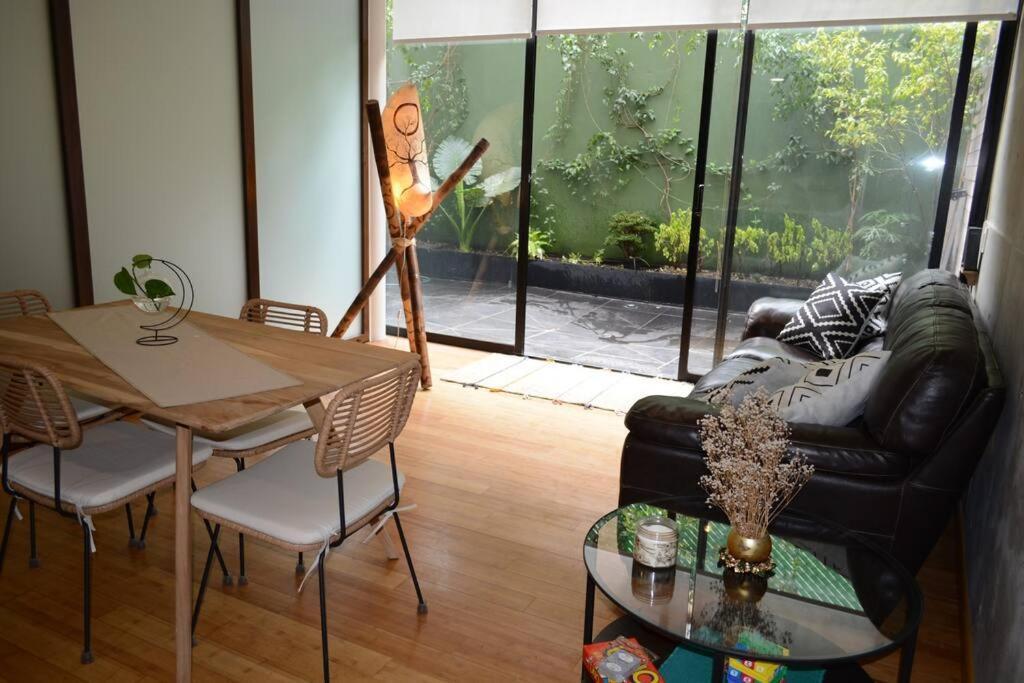 2br Haven In Napoles With Massive Terrace Apartment