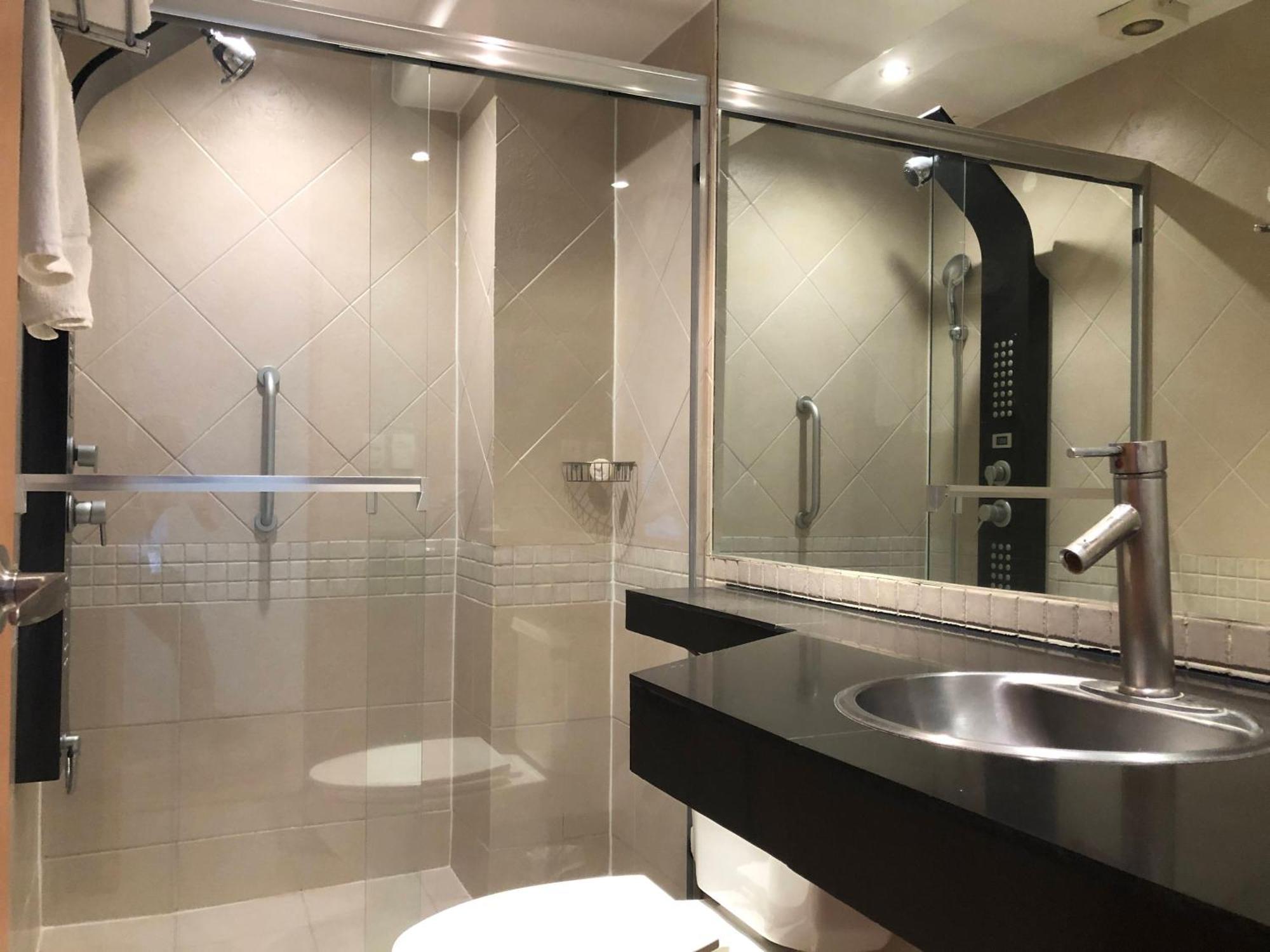 Capri Reforma 410 Aparthotel 2*