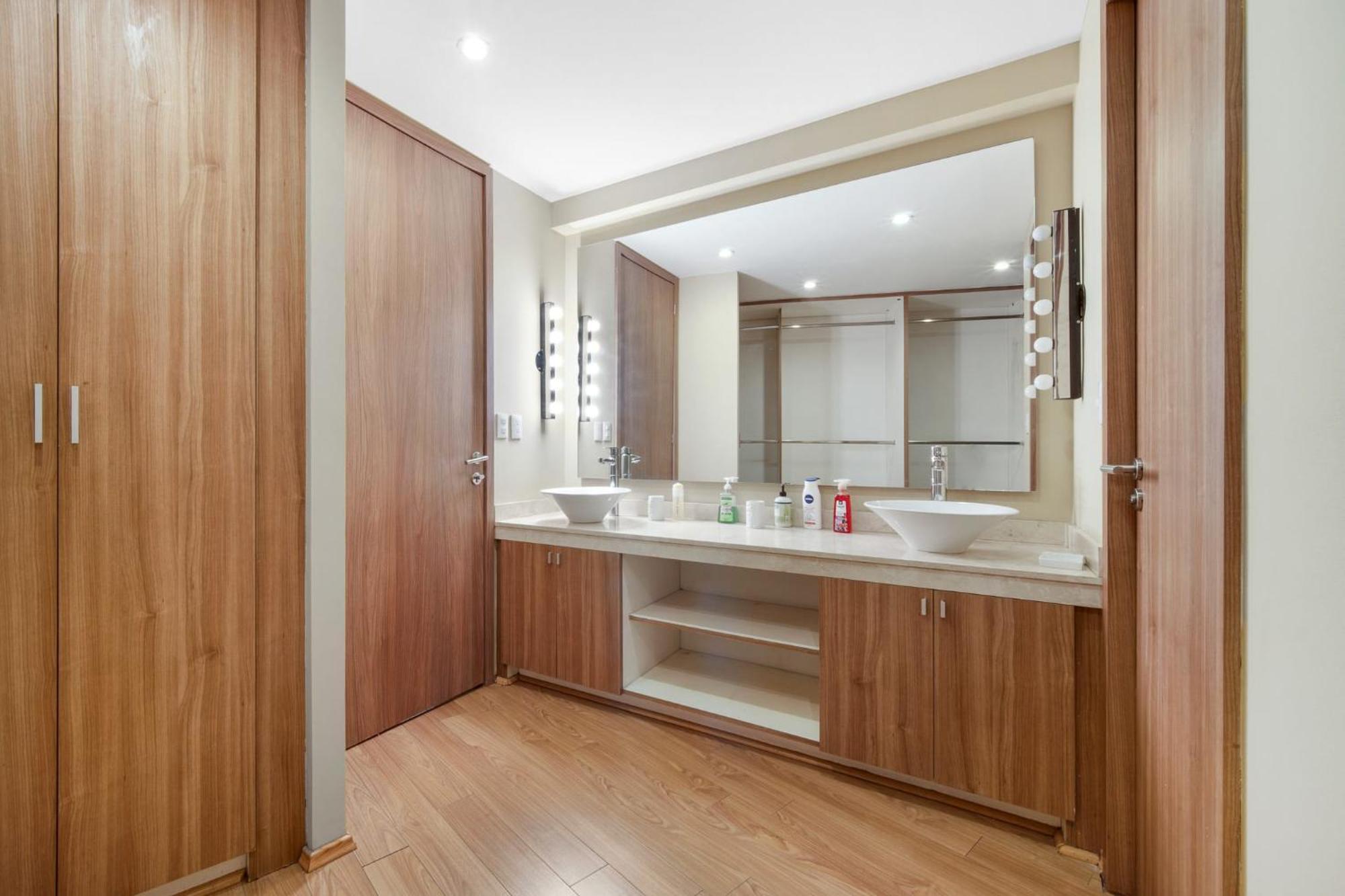 3 Bedroom Upscale Art House Reforma Avenue * Mexico City