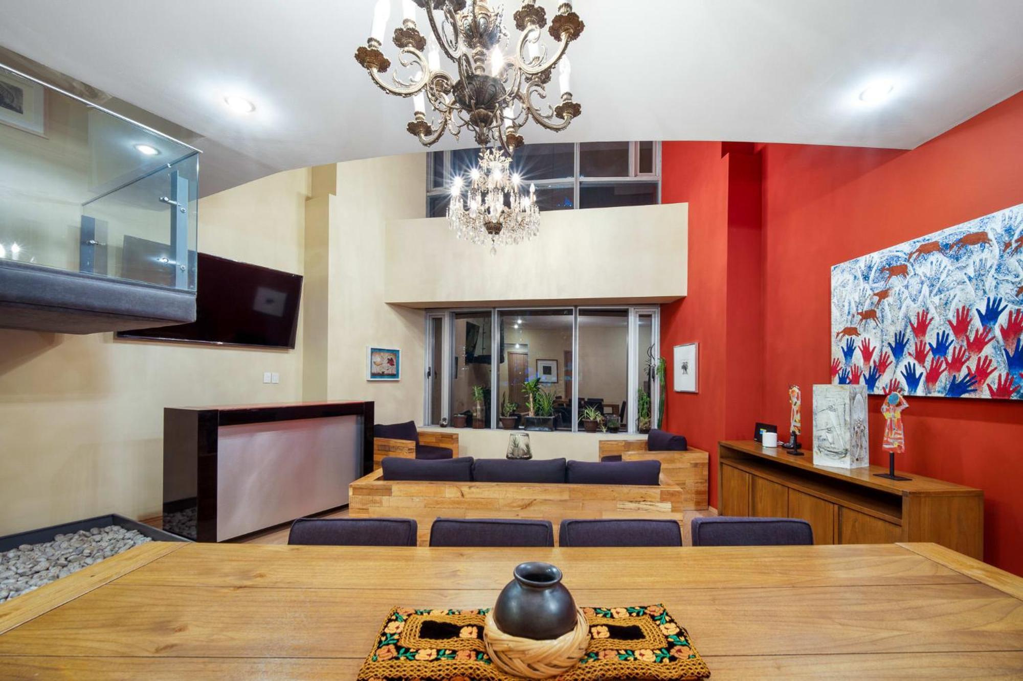 3 Bedroom Upscale Art House Reforma Avenue