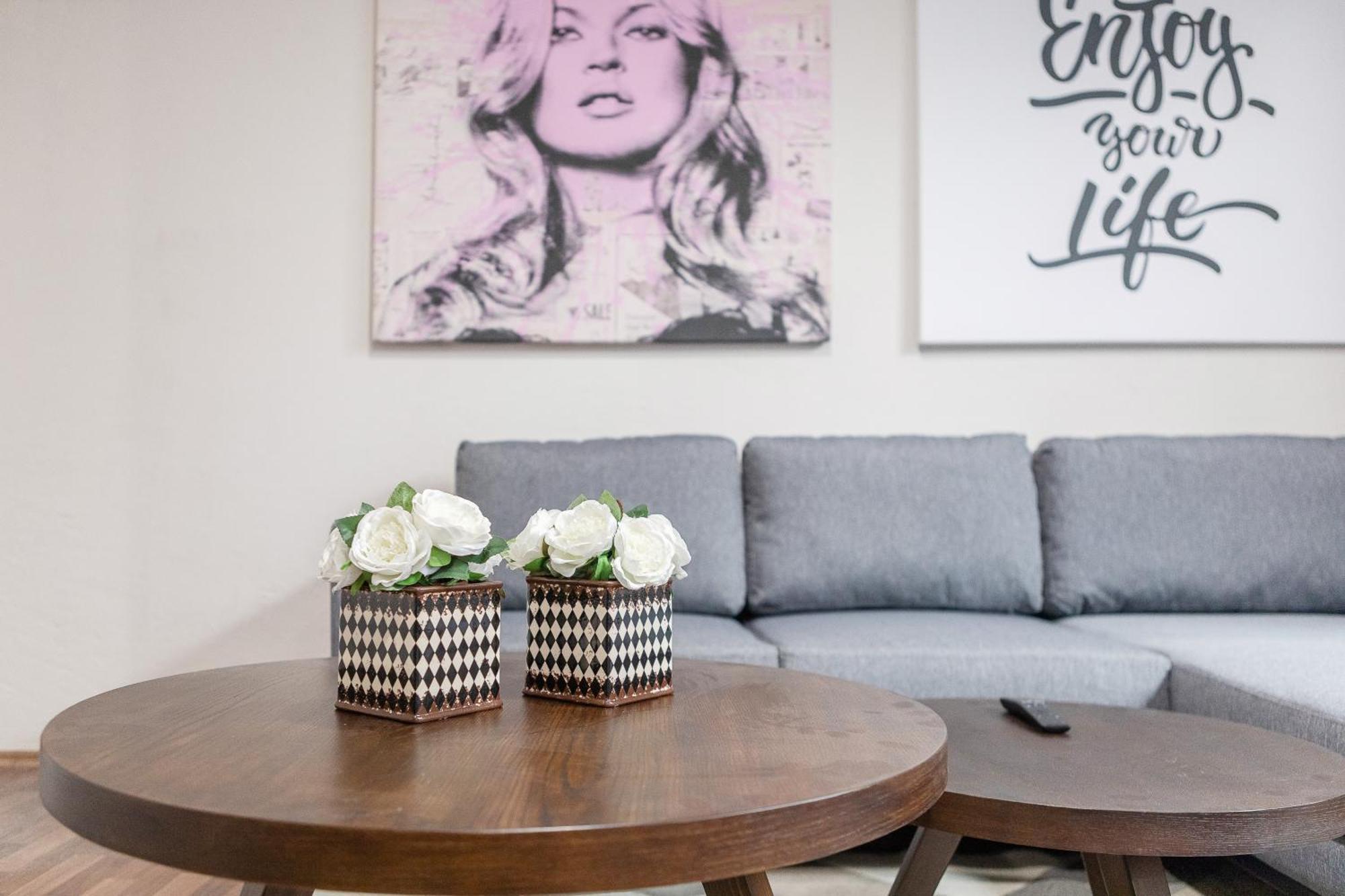 Chic Living - Roma Norte -laundry- Sleeps 7 *