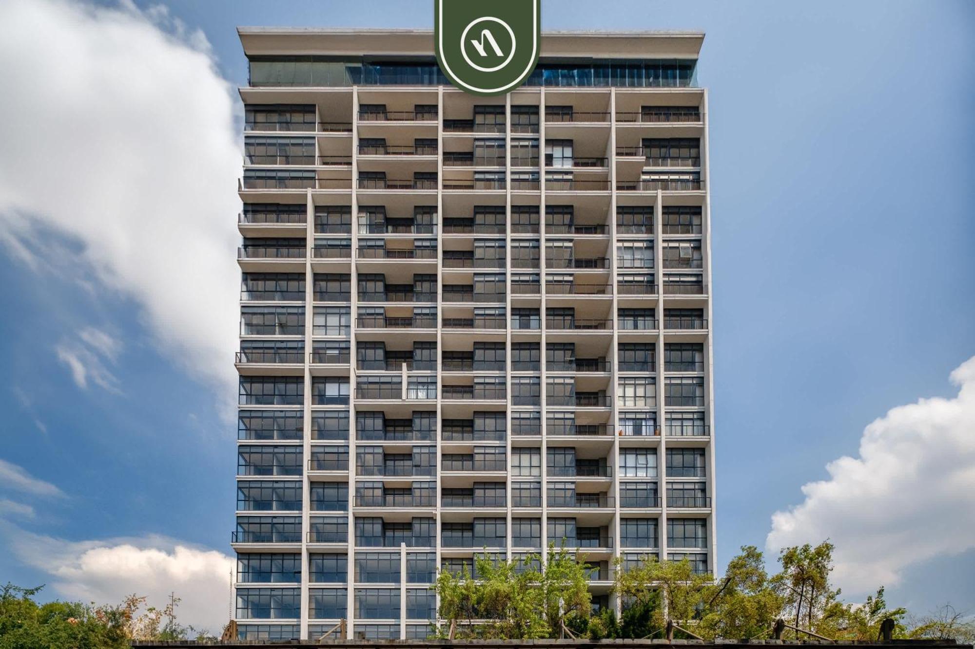 Apartment With Amazing View - Great Location - Pool *